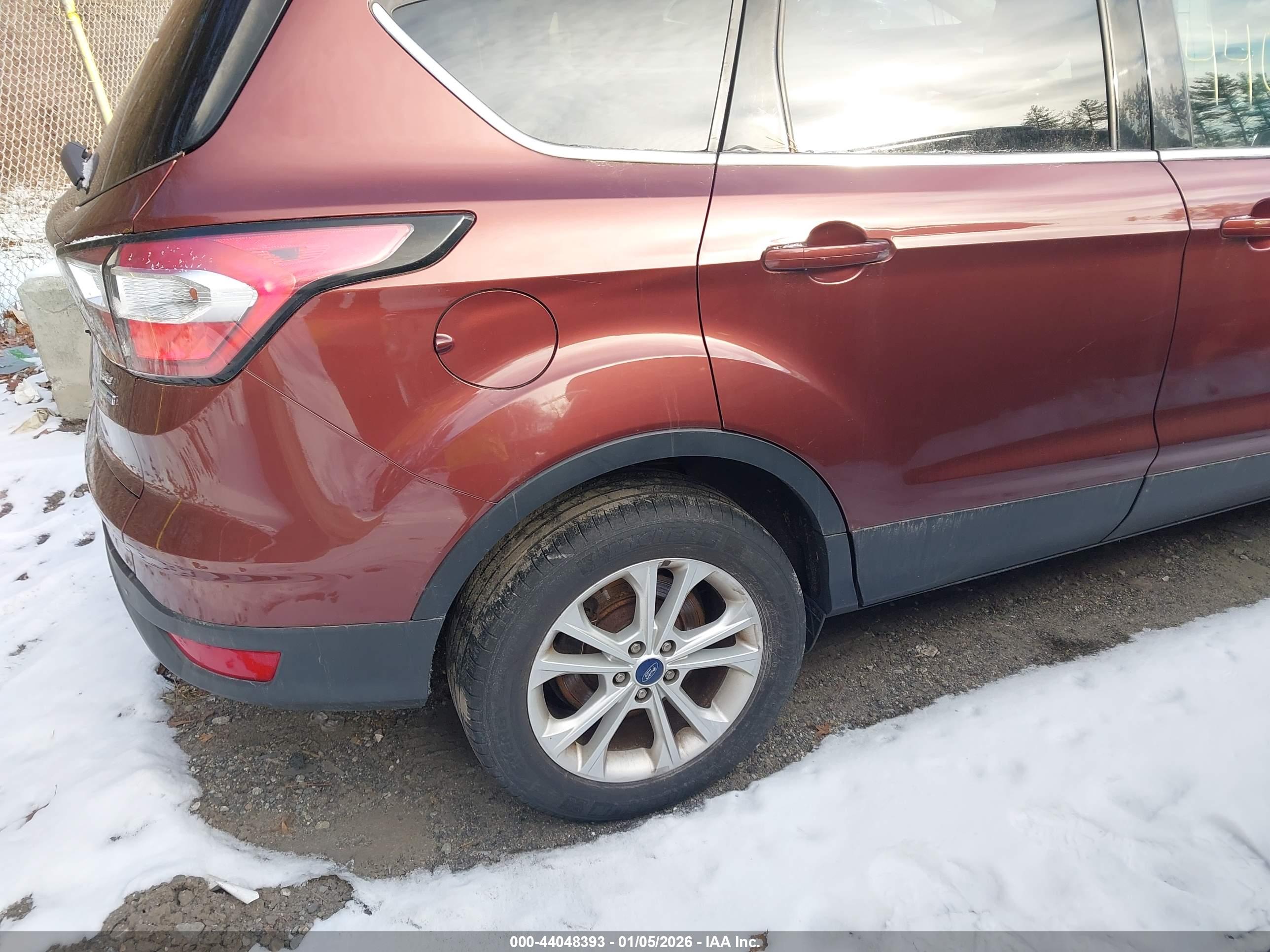 FORD ESCAPE image 4