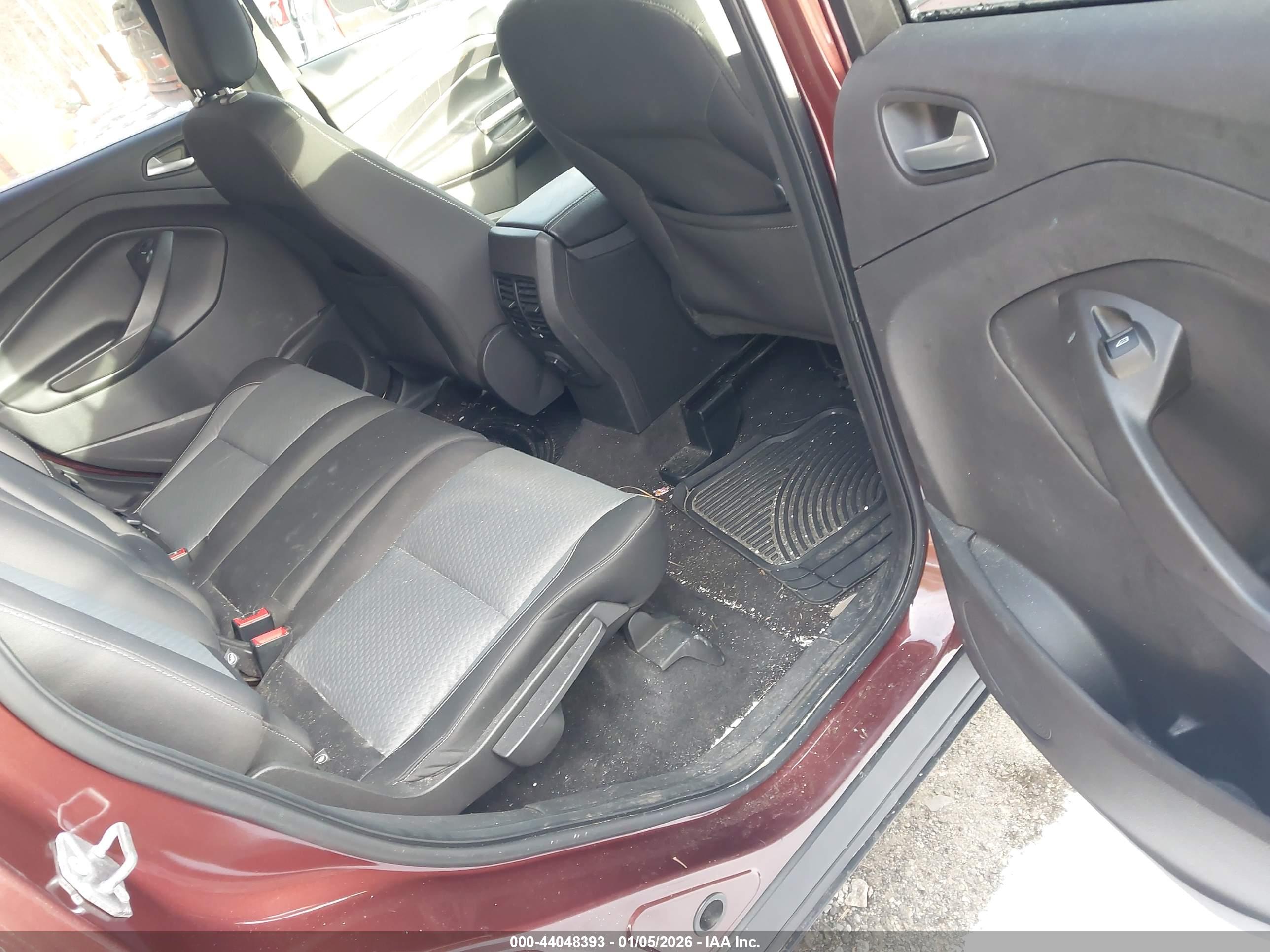 FORD ESCAPE image 8
