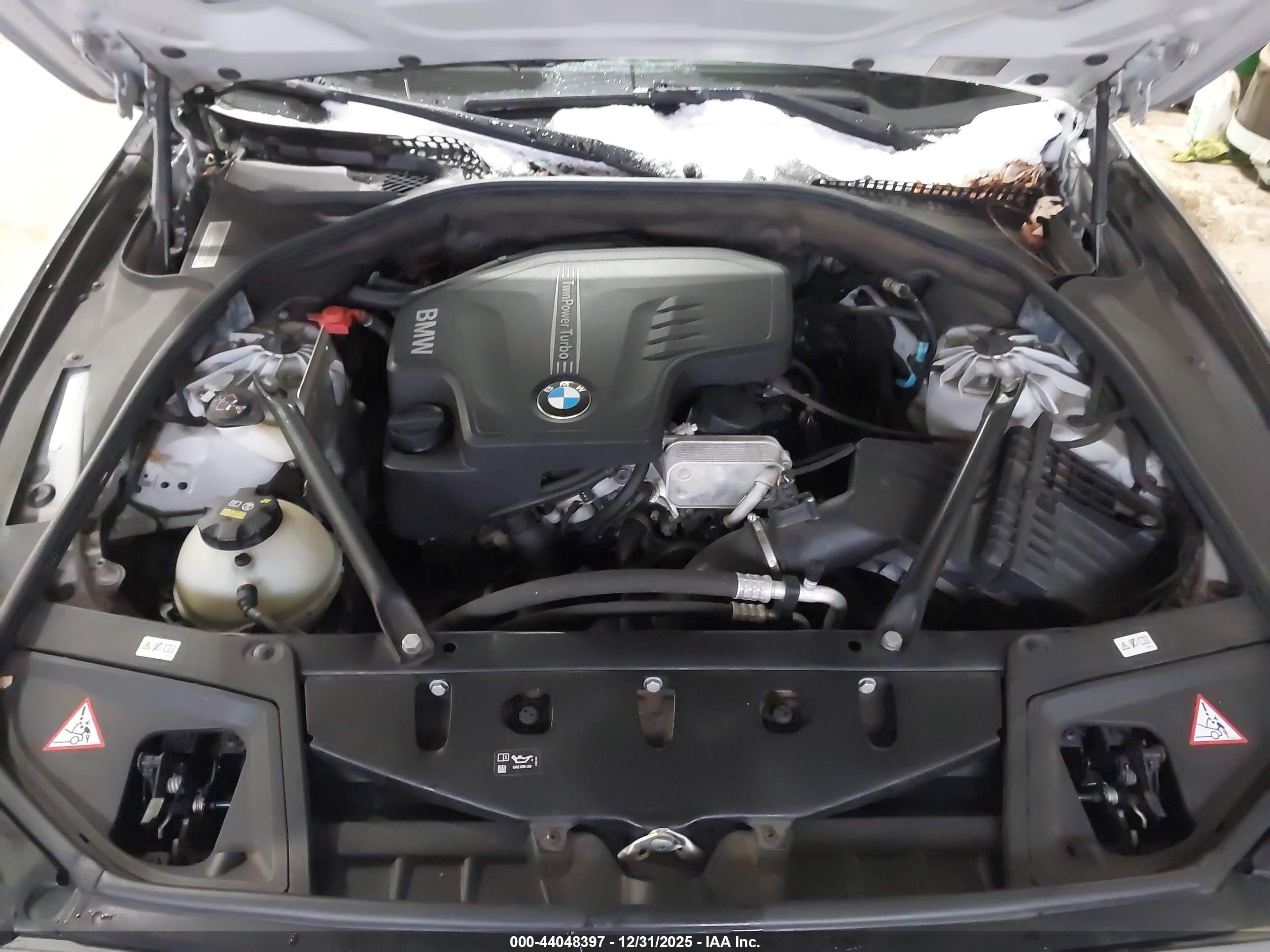 BMW 528I image 10