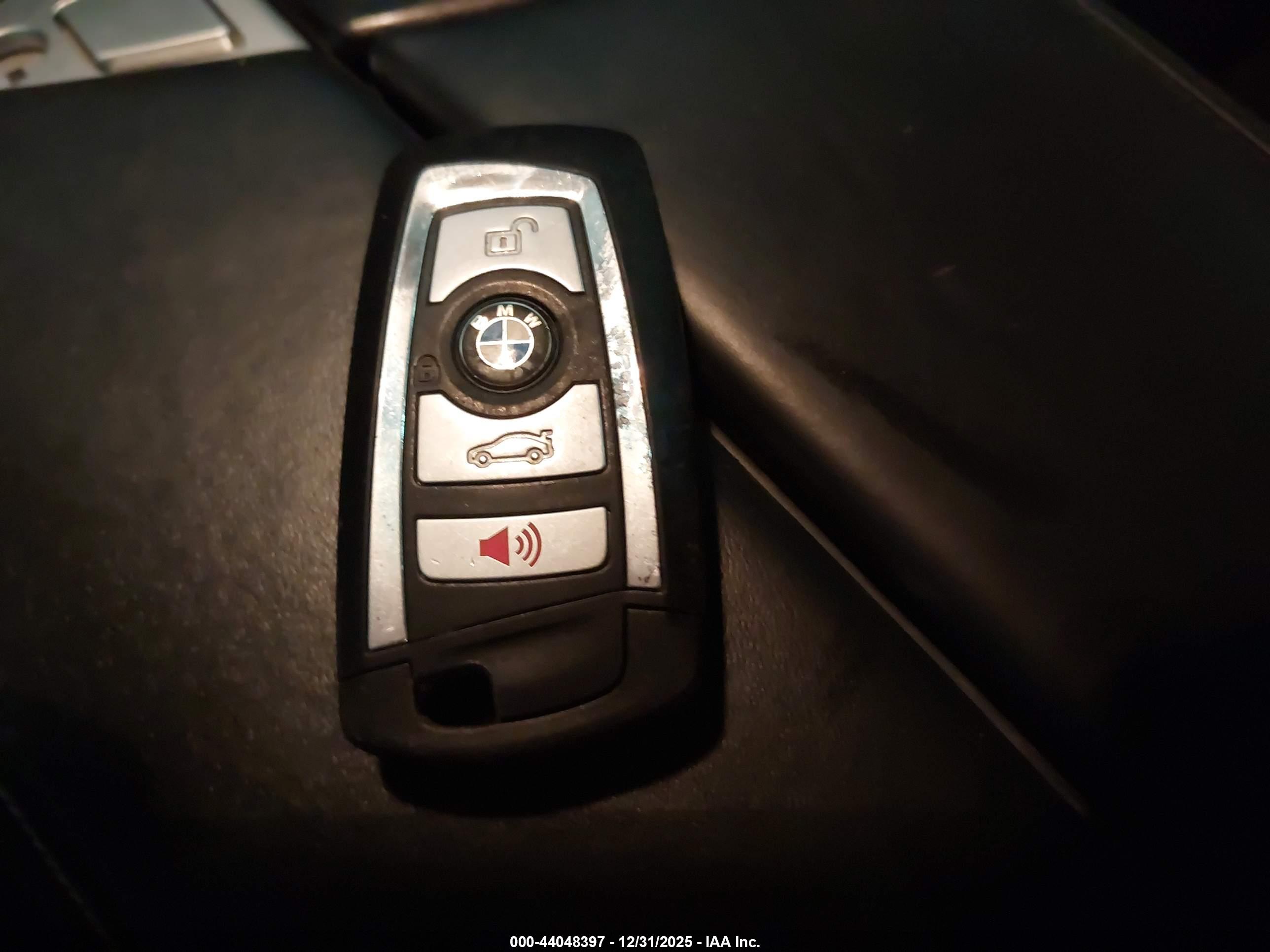 BMW 528I image 11