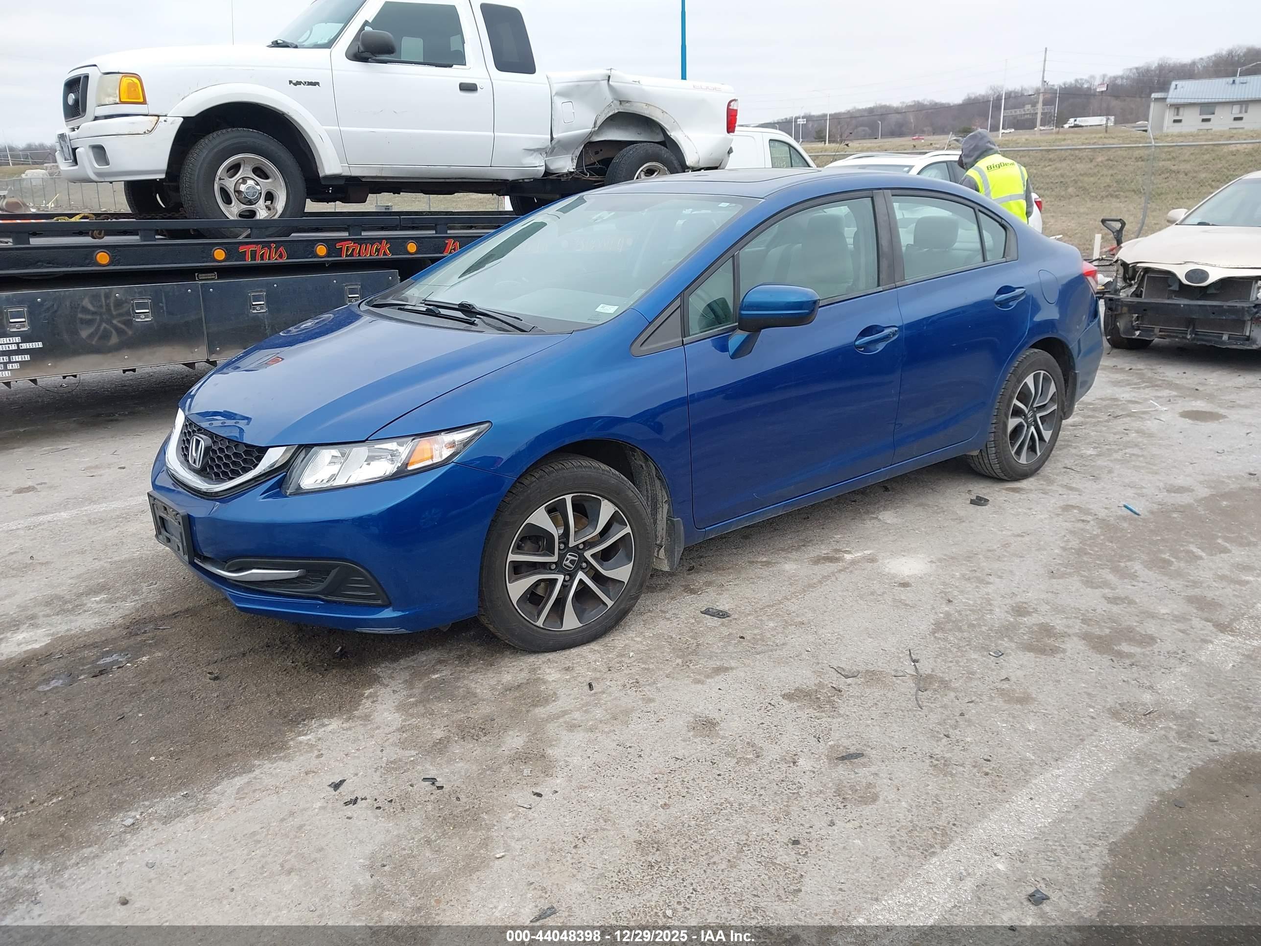 HONDA CIVIC image 2