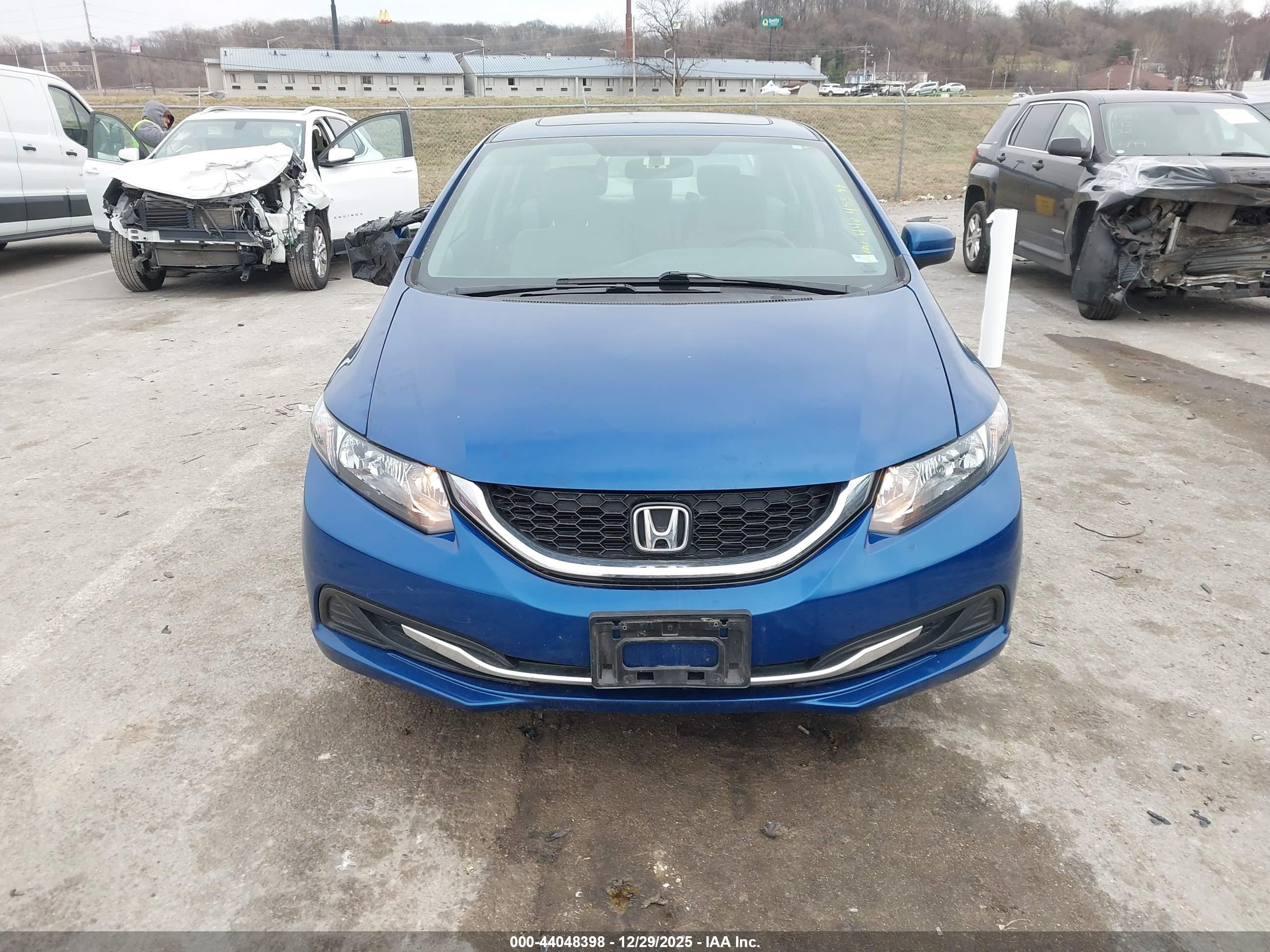 HONDA CIVIC image 6