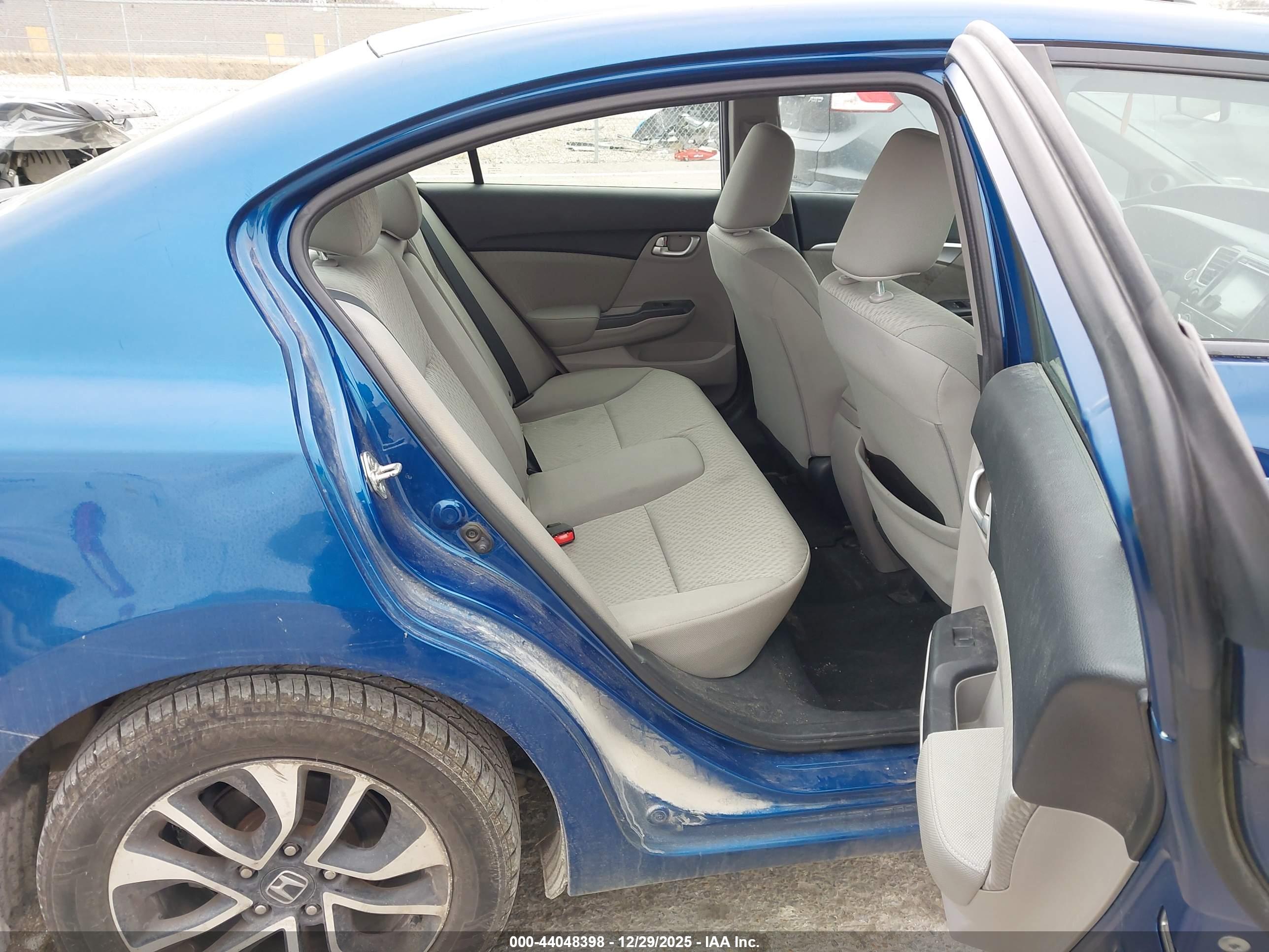 HONDA CIVIC image 8