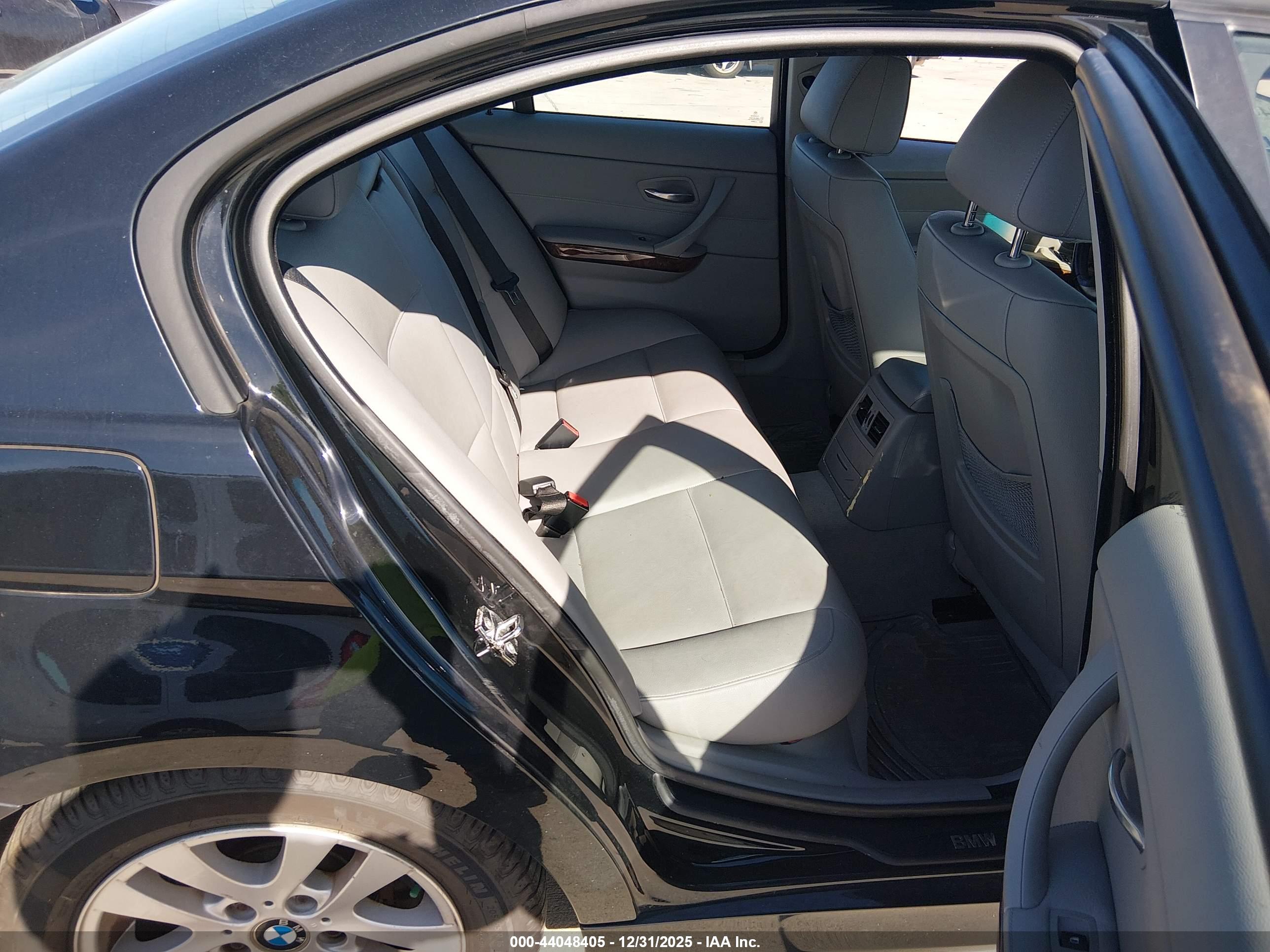 BMW 328I image 8