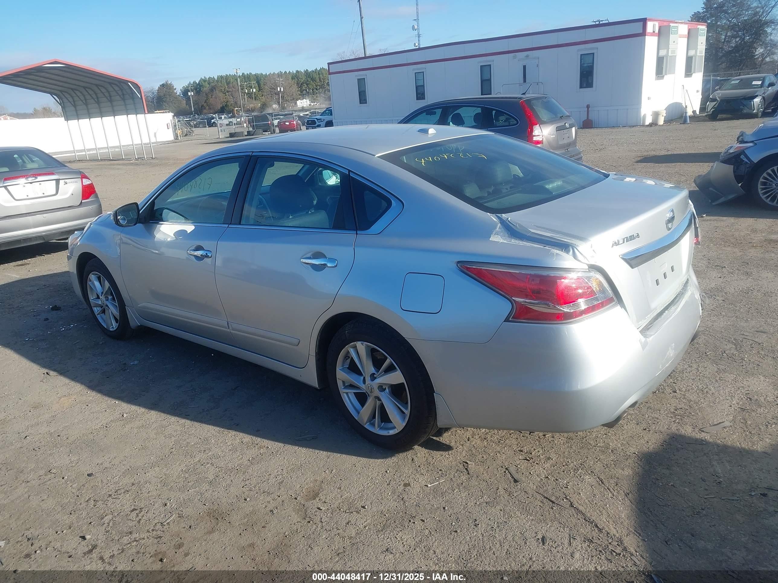 NISSAN ALTIMA image 3