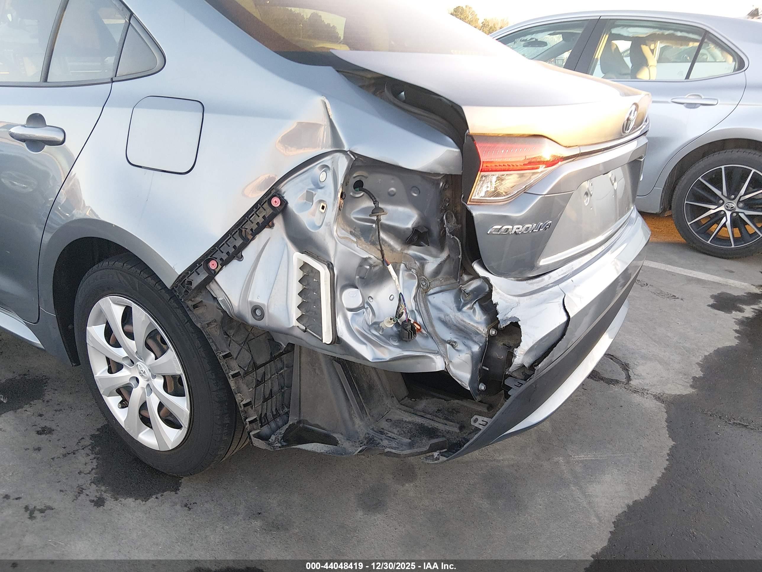 TOYOTA COROLLA image 6