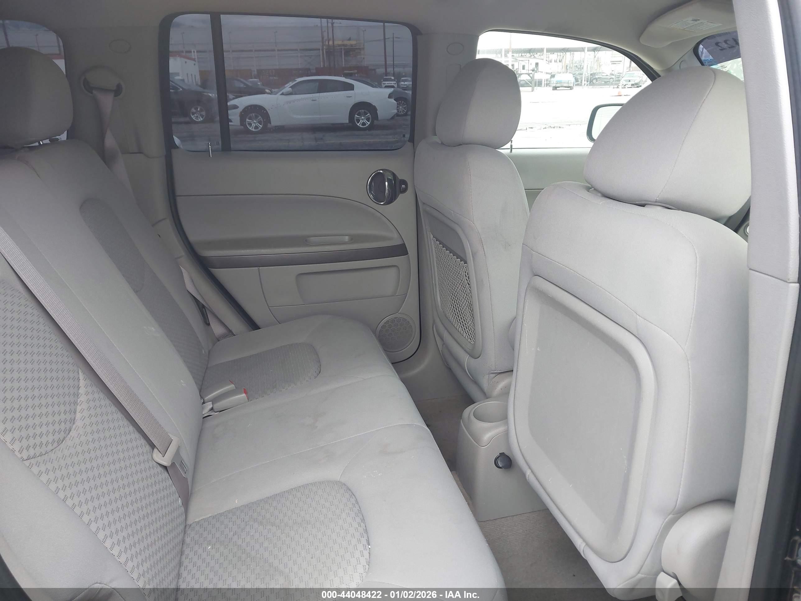 CHEVROLET HHR image 8
