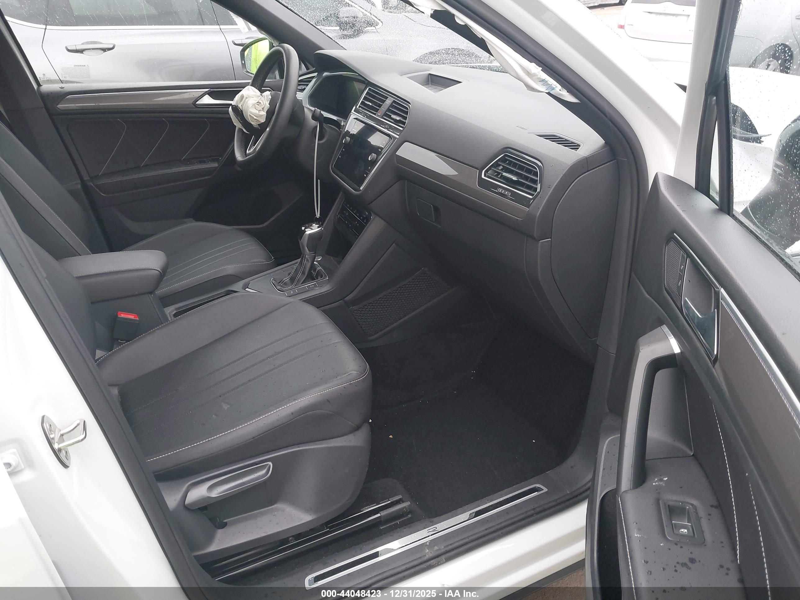 VOLKSWAGEN TIGUAN image 5