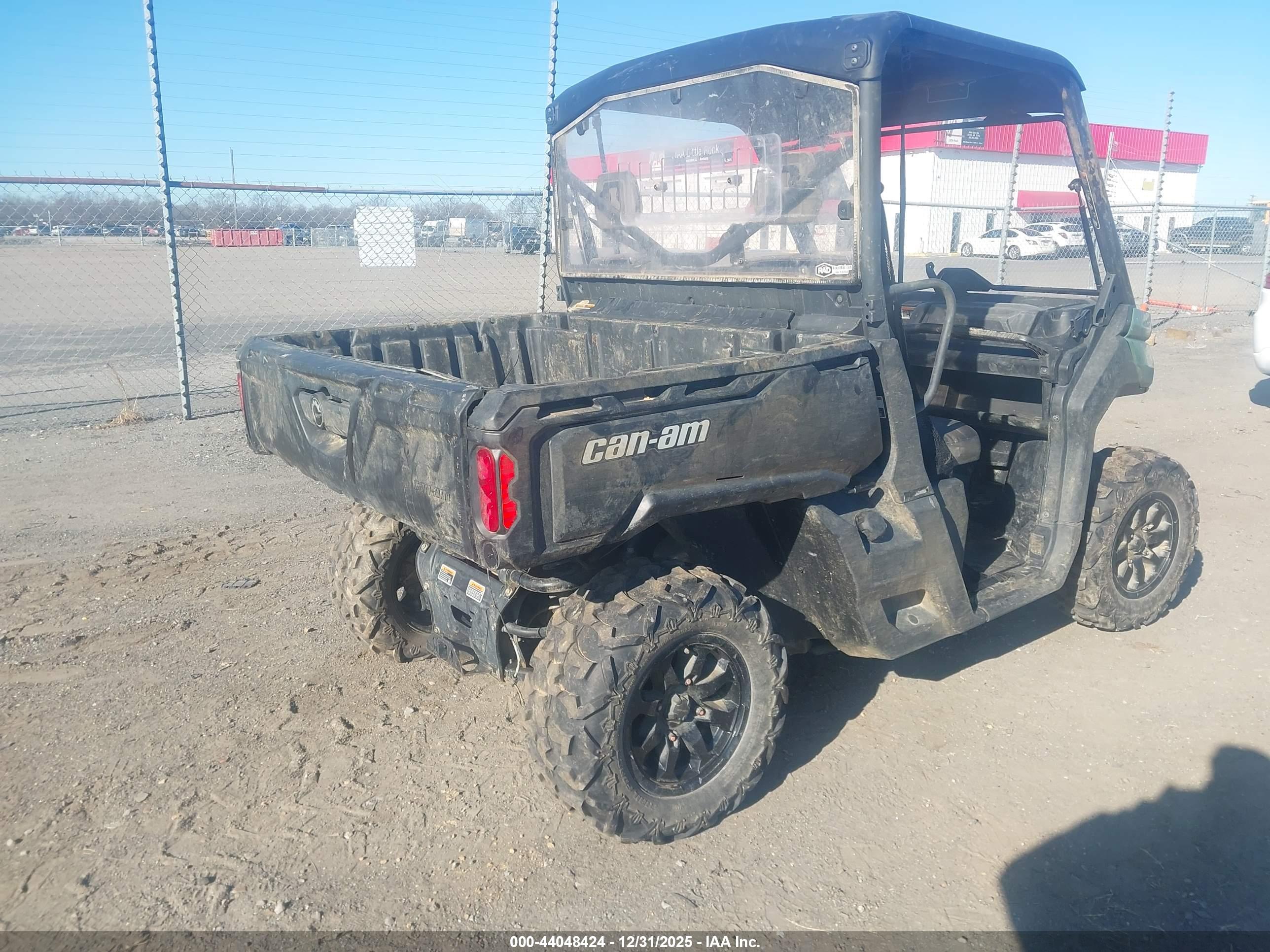 CAN-AM DEFENDER image 4