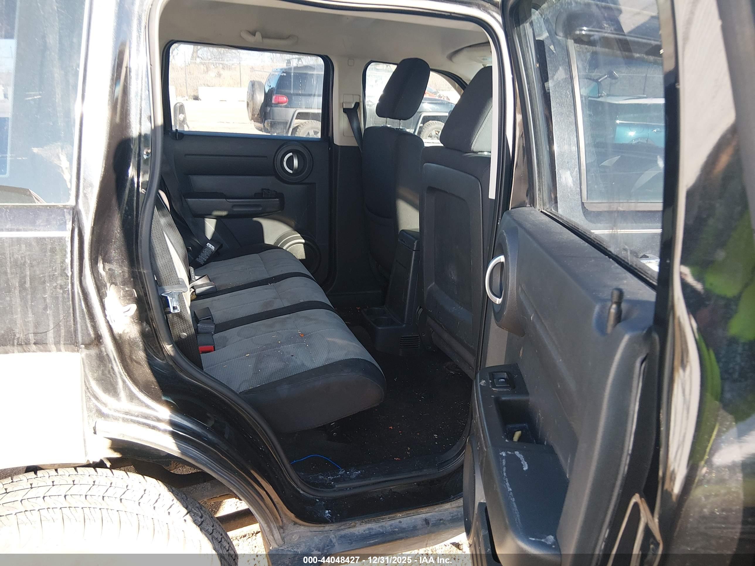 DODGE NITRO image 8