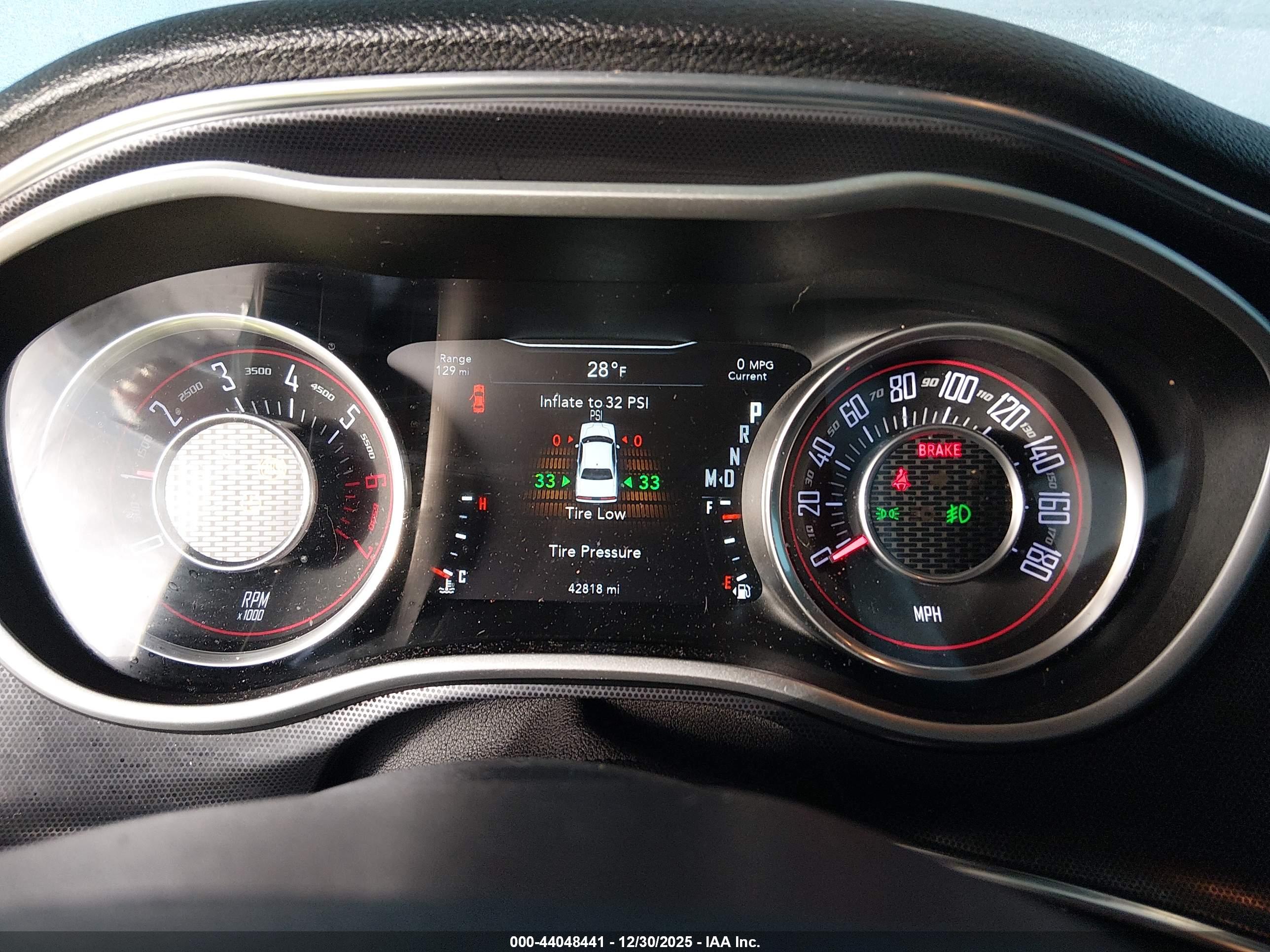DODGE CHALLENGER image 7