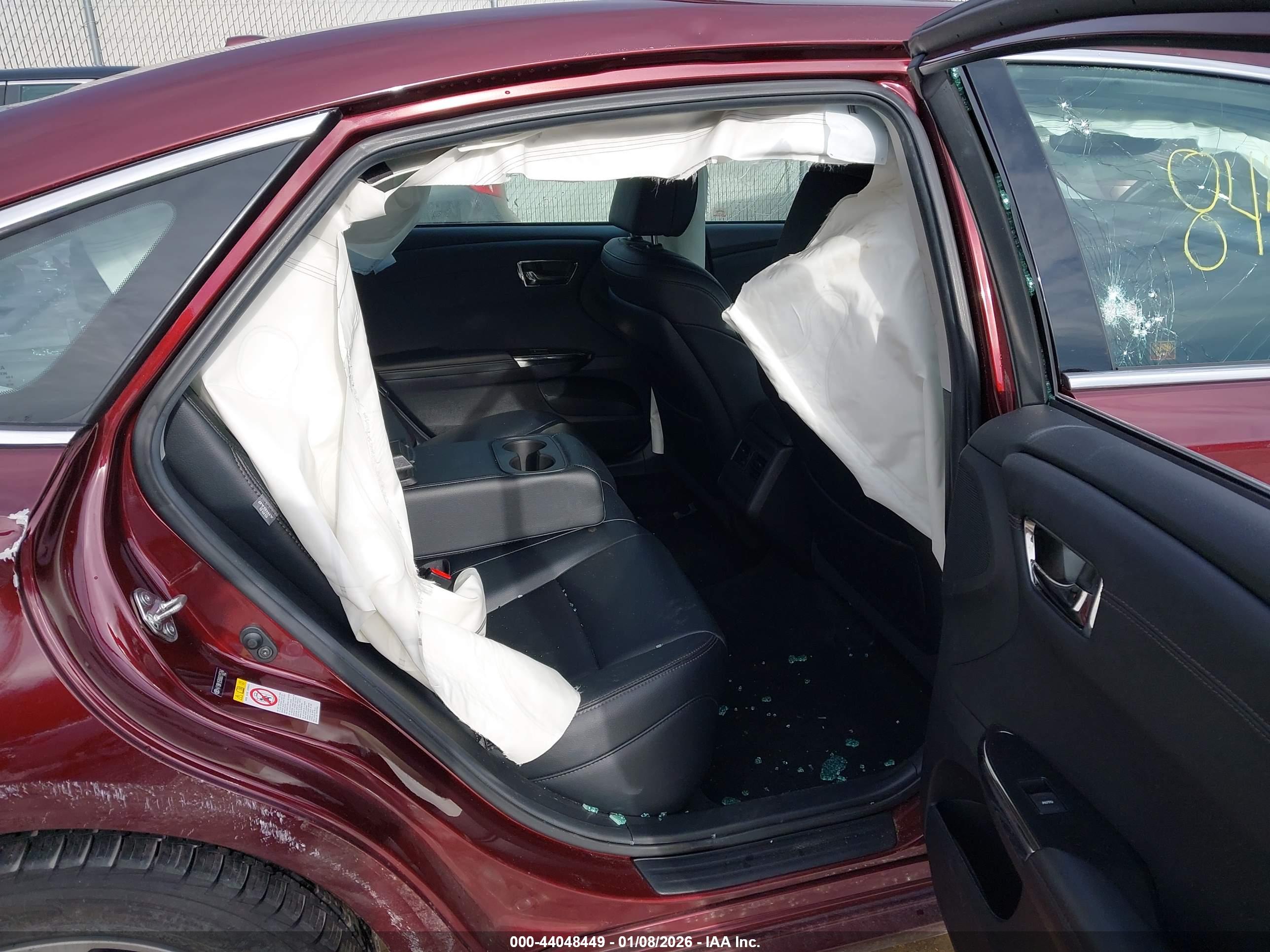 TOYOTA AVALON image 8