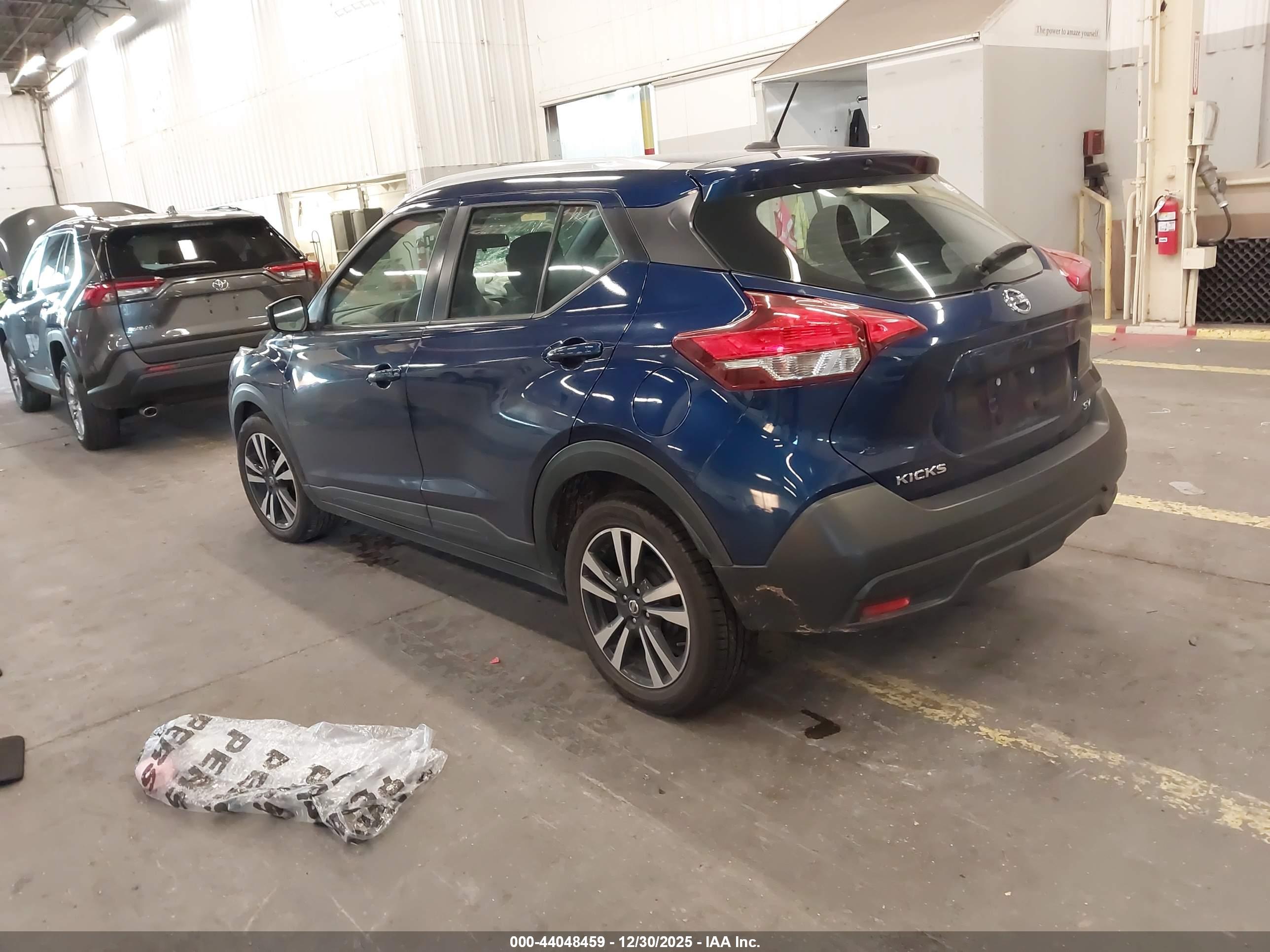 NISSAN KICKS image 3