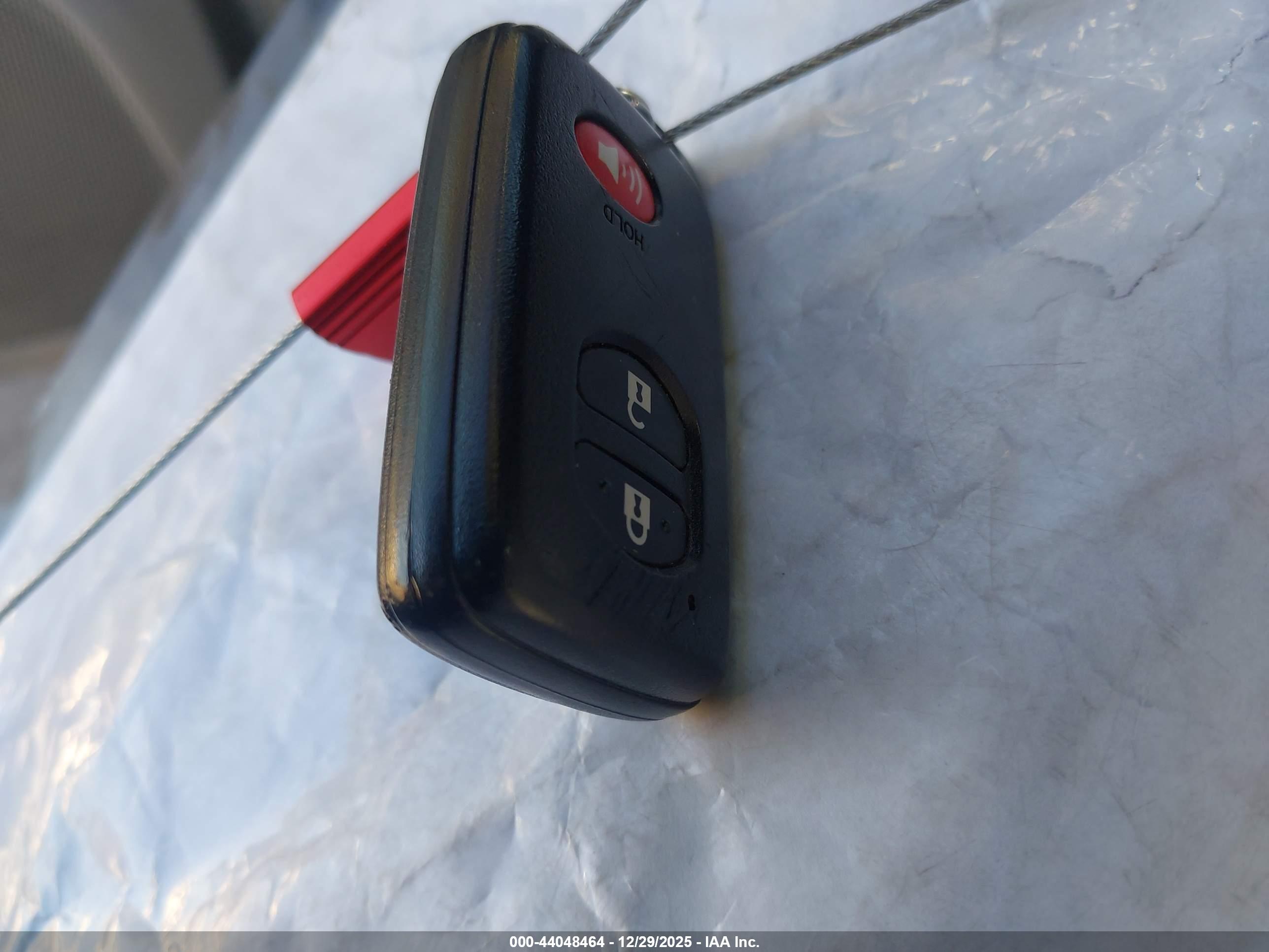 TOYOTA PRIUS image 11