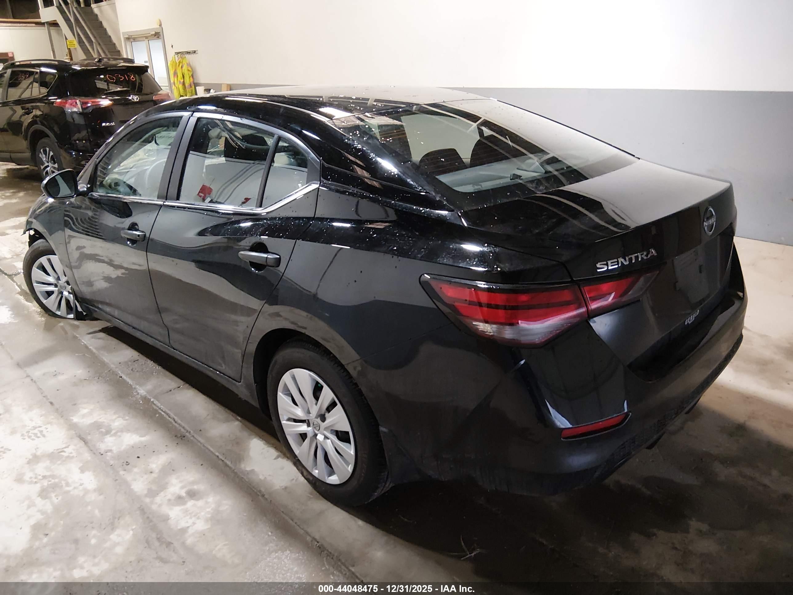 NISSAN SENTRA image 3