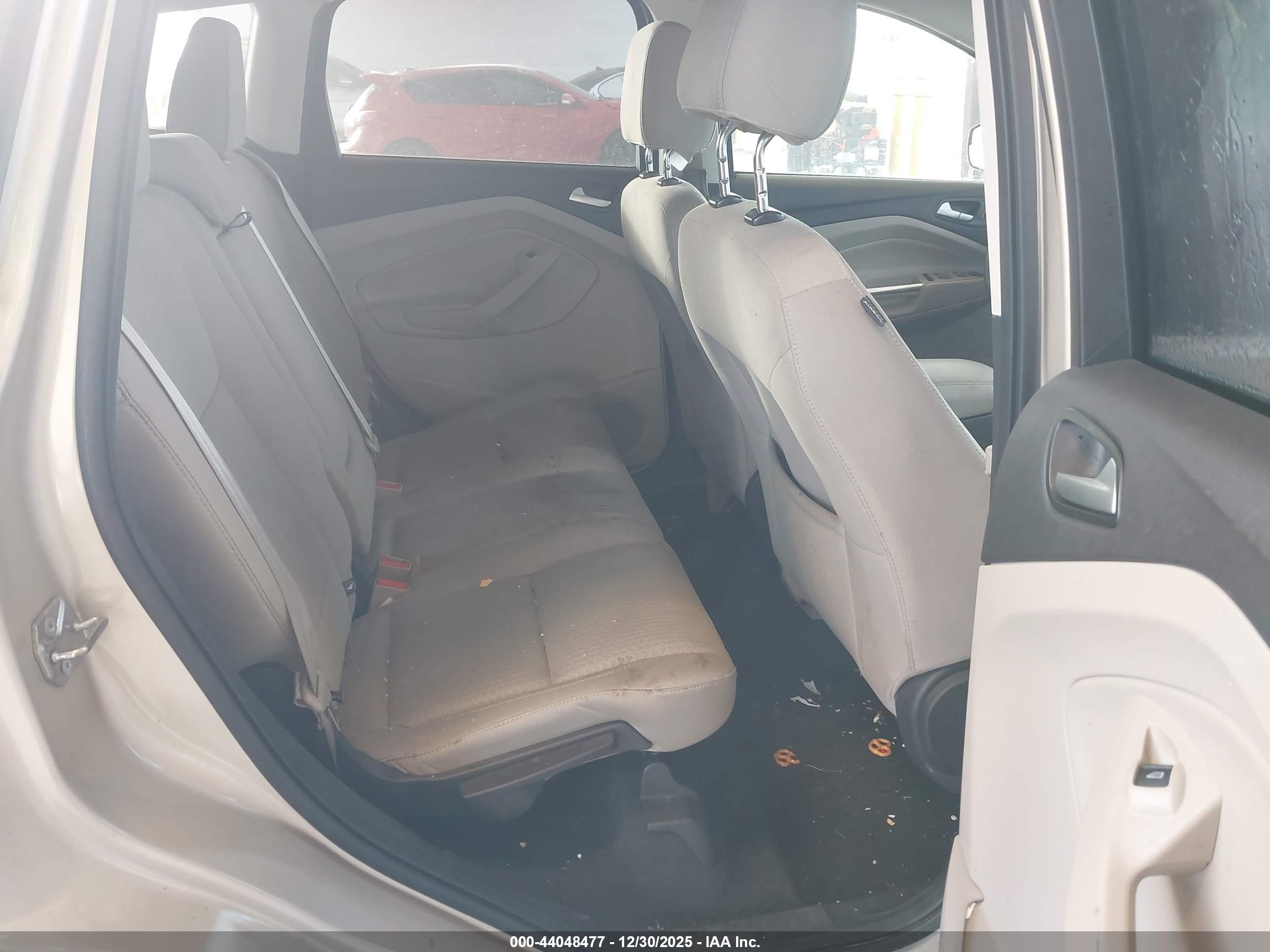 FORD ESCAPE image 8