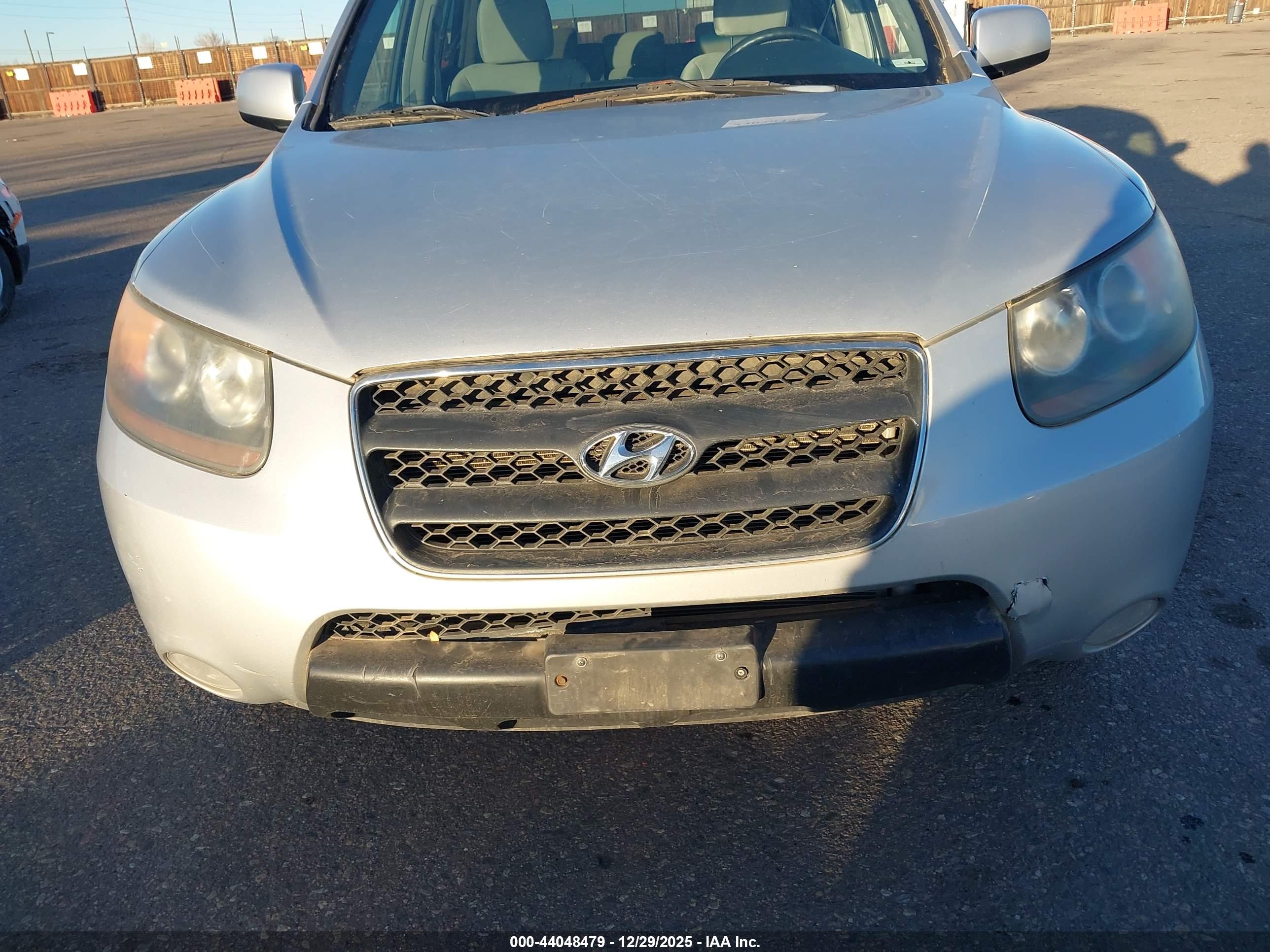 HYUNDAI SANTA image 6