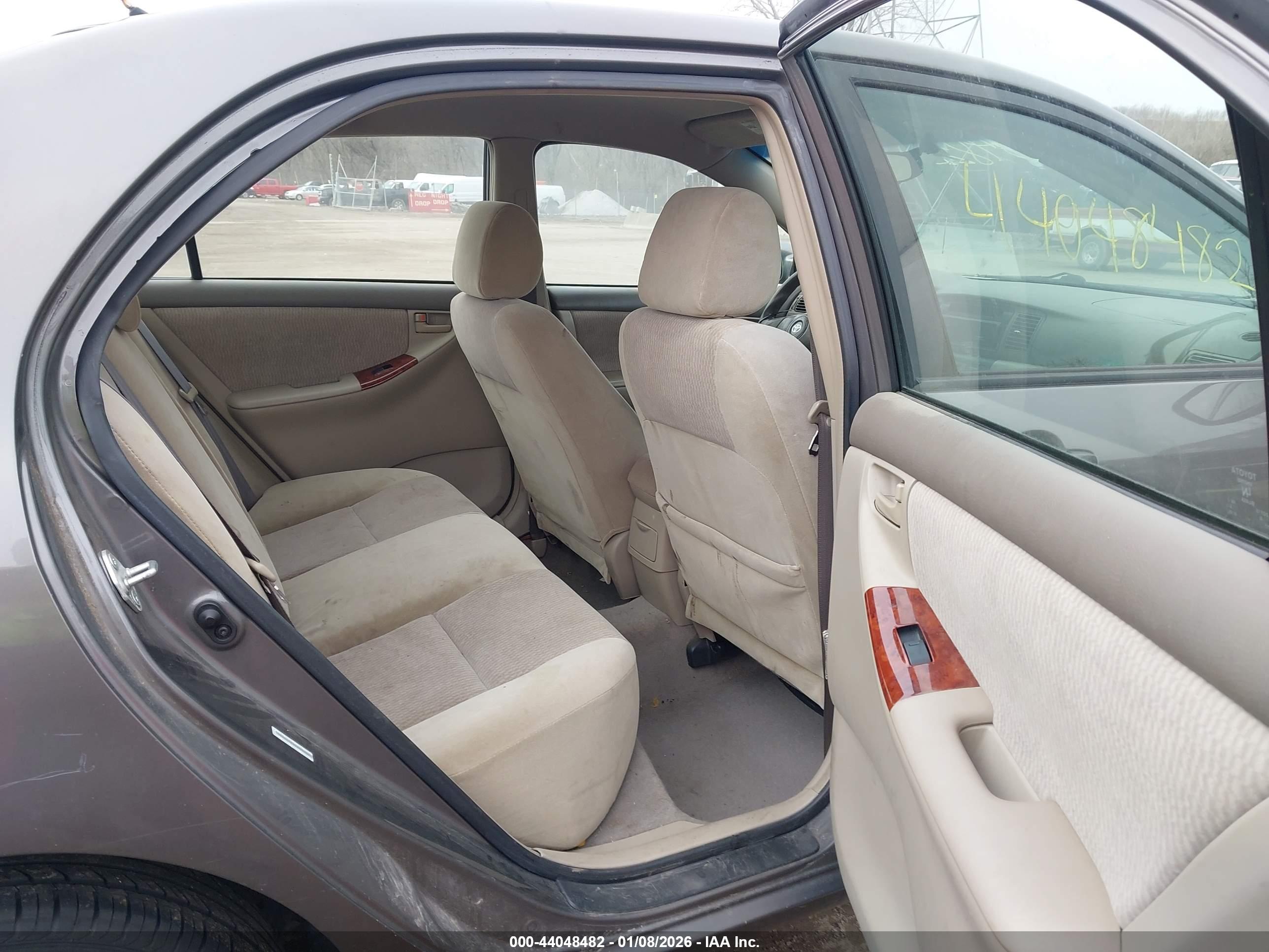 TOYOTA COROLLA image 8