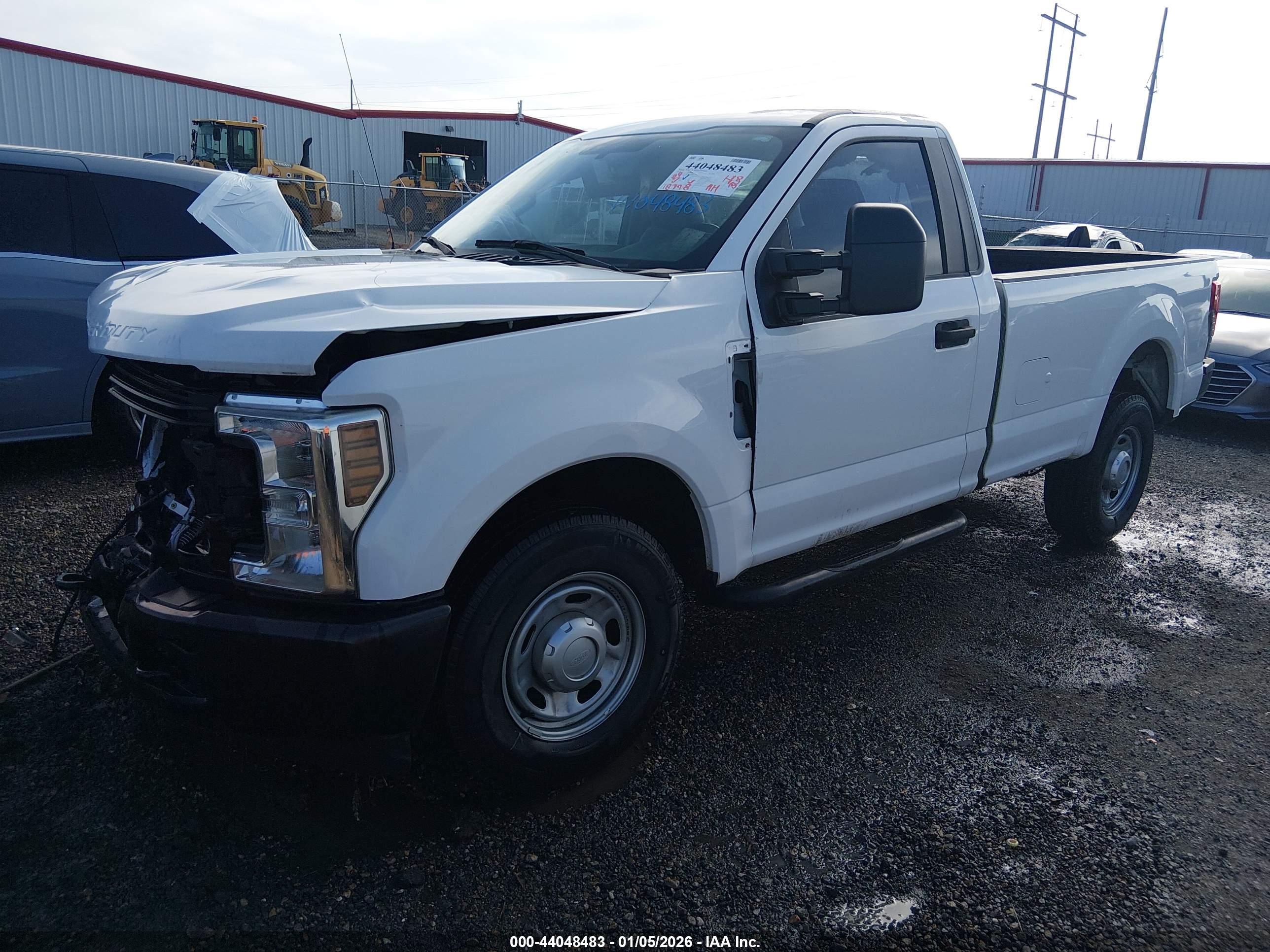 FORD F-250 image 2