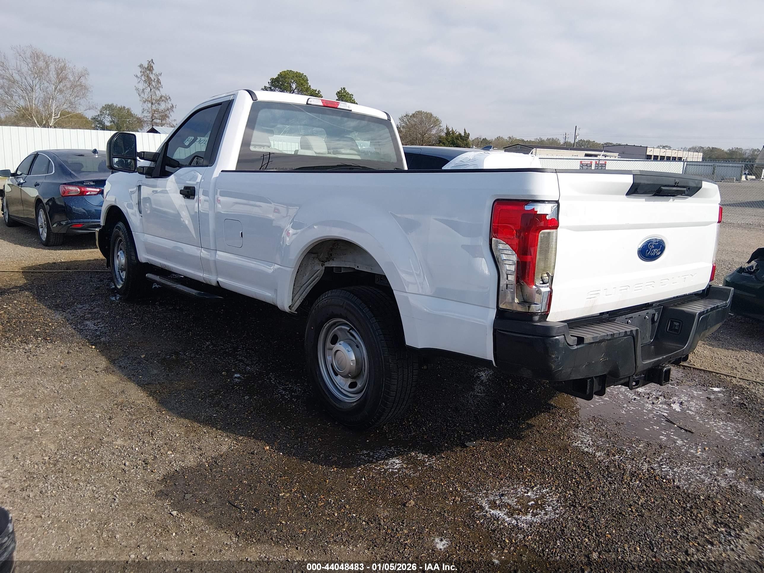 FORD F-250 image 3
