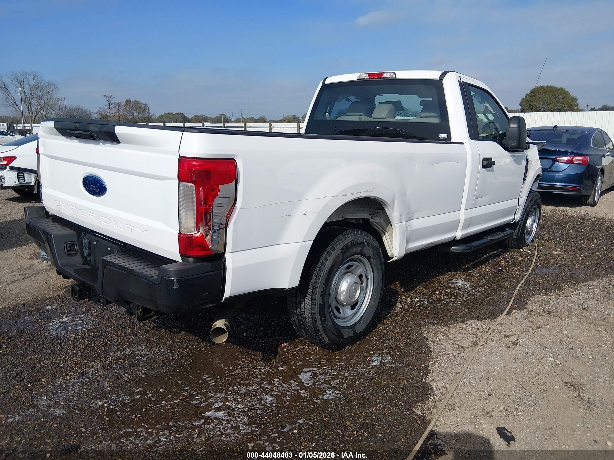 FORD F-250 image 4