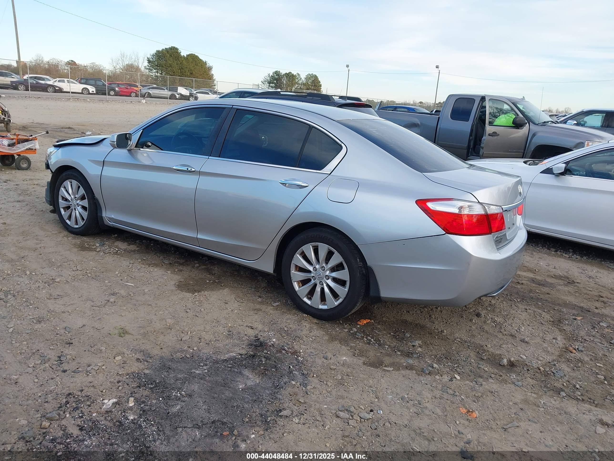 HONDA ACCORD image 3