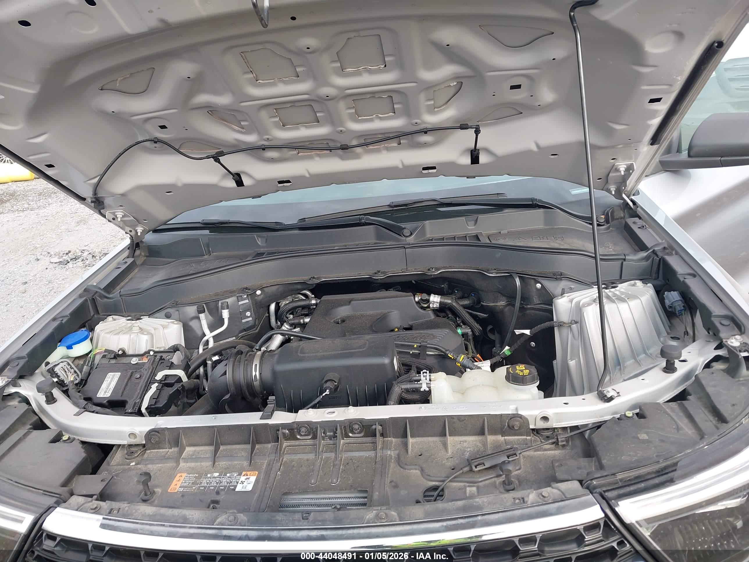 FORD EXPLORER image 10