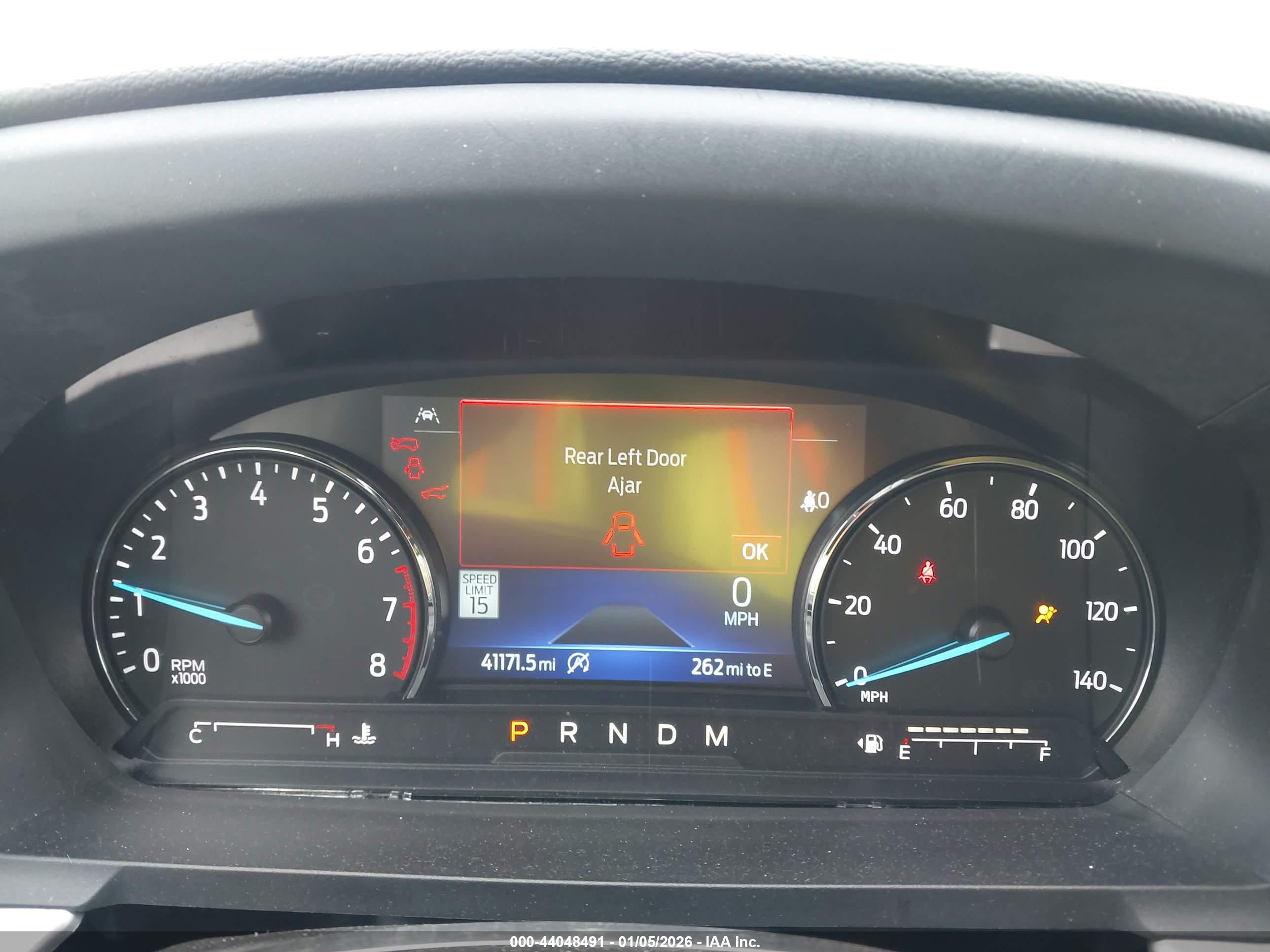 FORD EXPLORER image 7