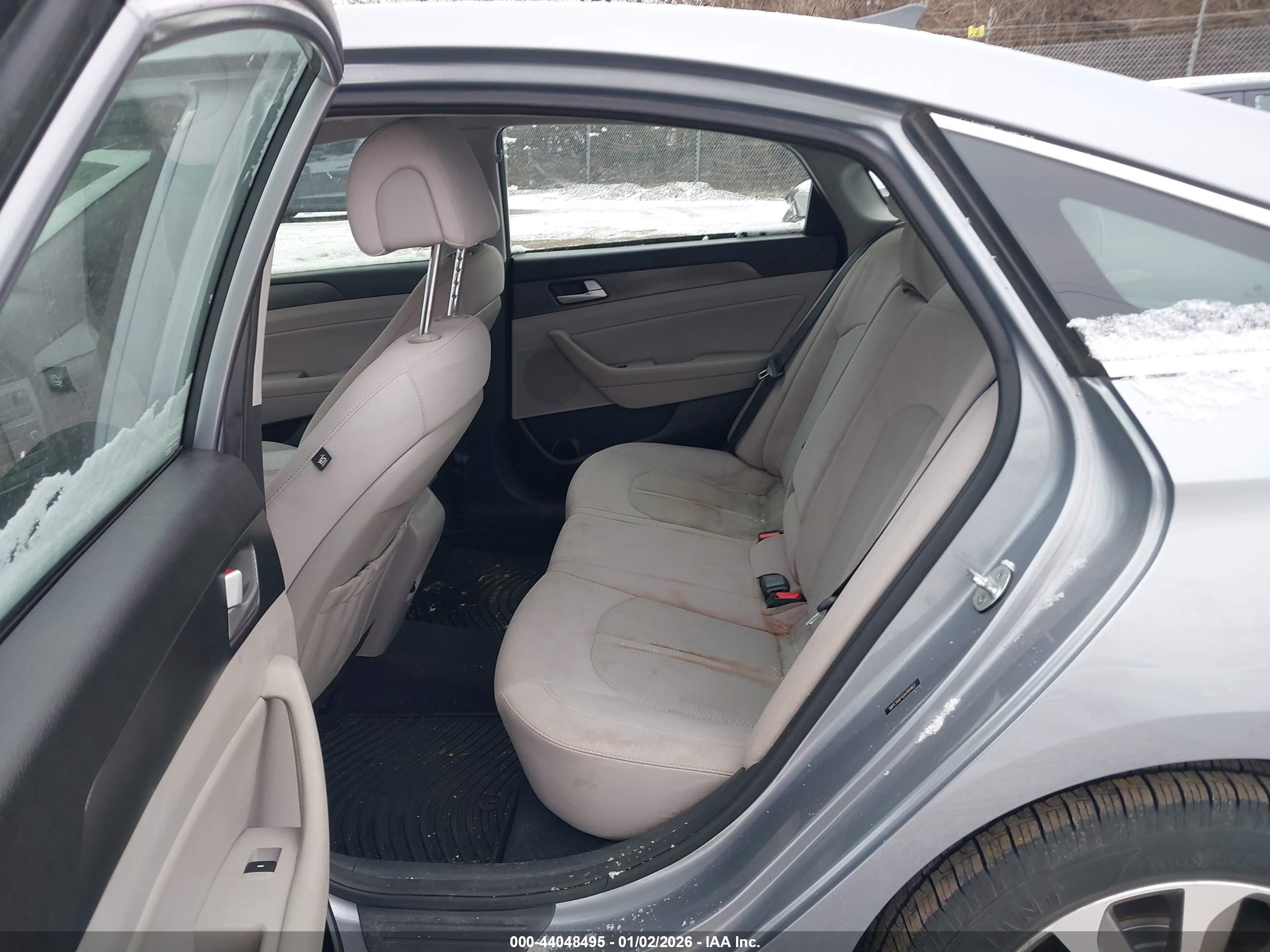 HYUNDAI SONATA image 8