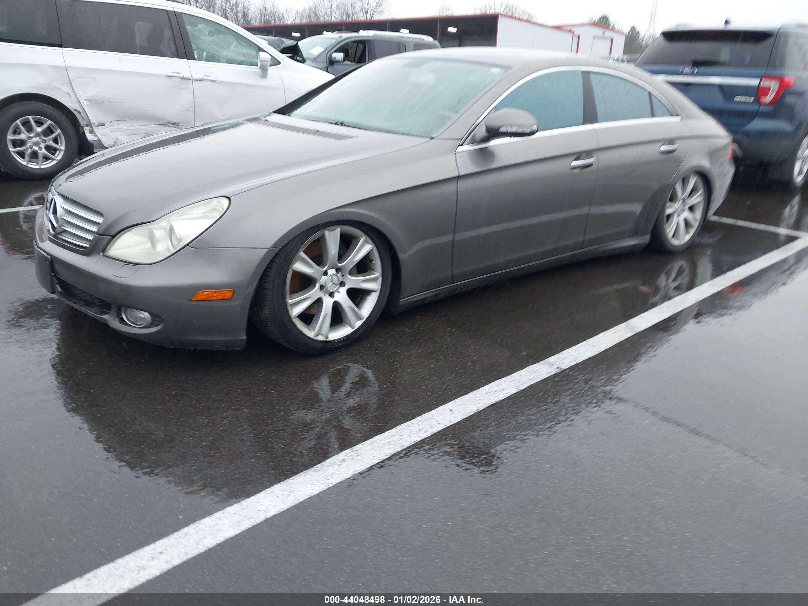 MERCEDES-BENZ CLS image 2