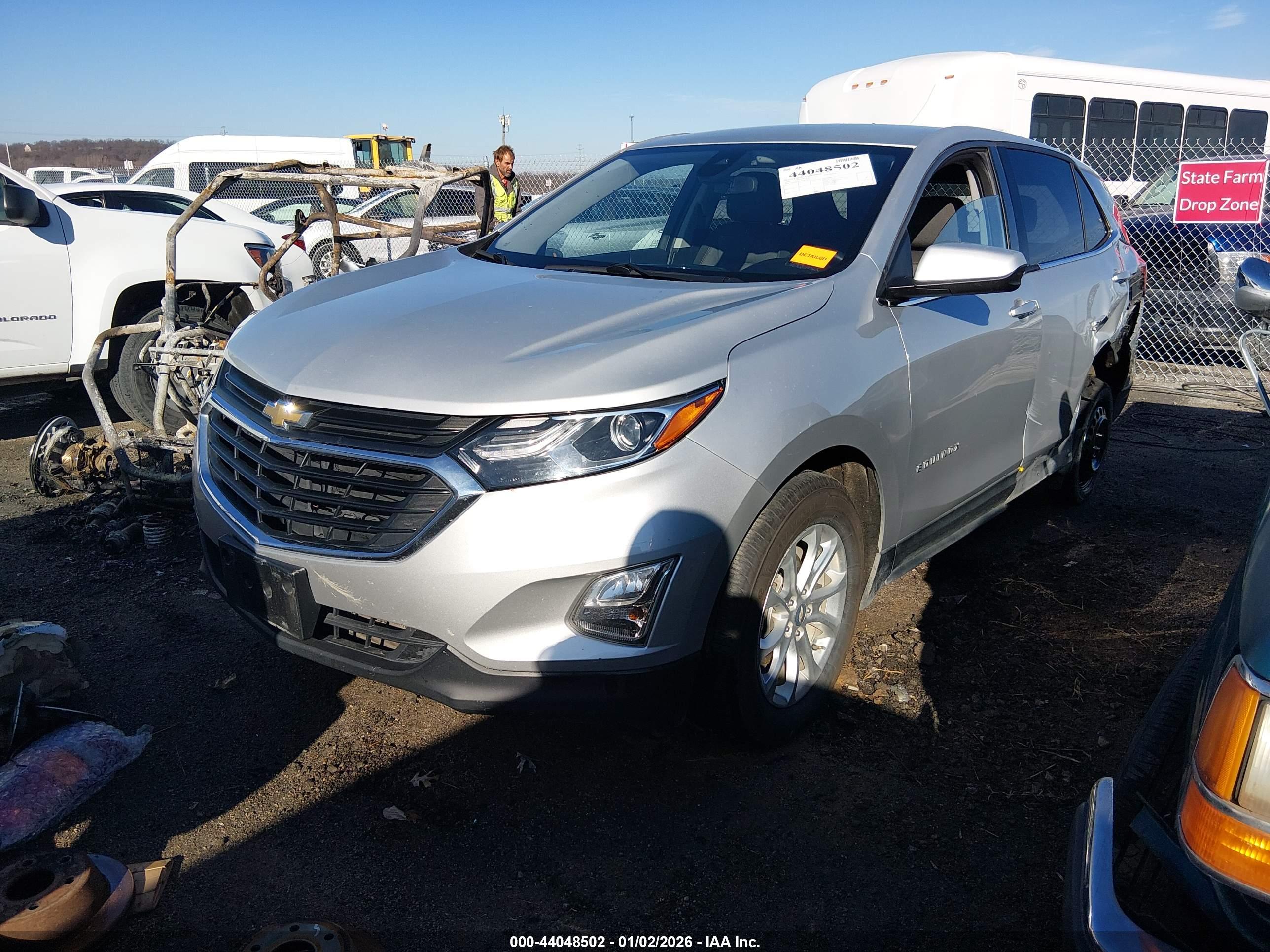 CHEVROLET EQUINOX image 2