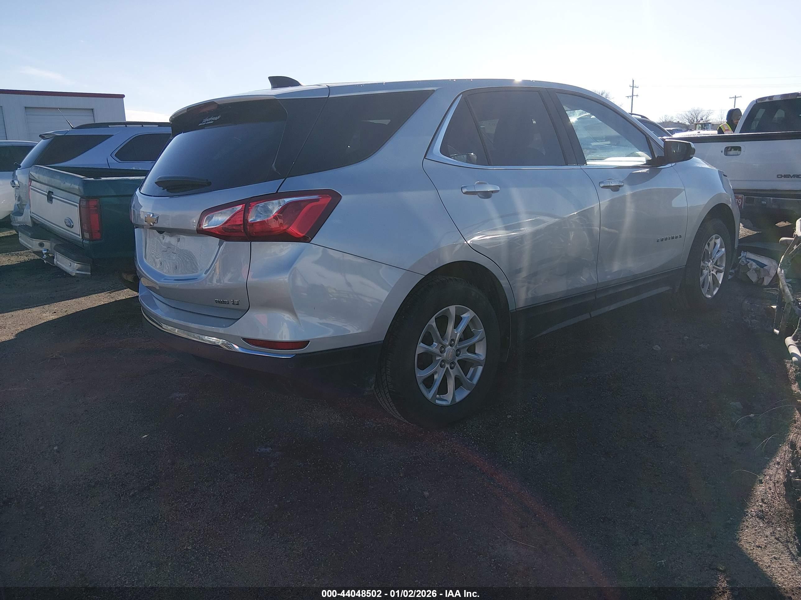 CHEVROLET EQUINOX image 4