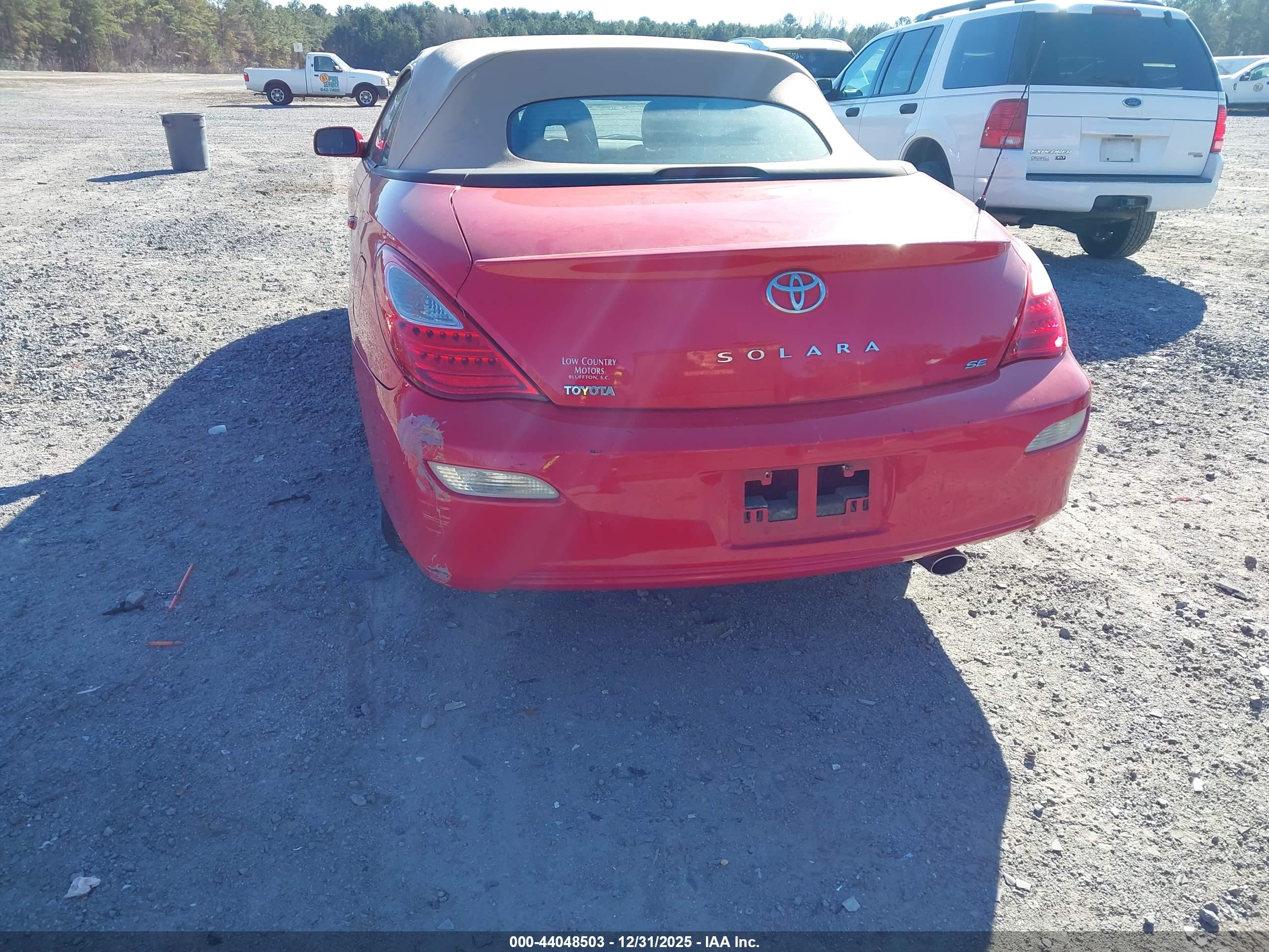 TOYOTA CAMRY image 6