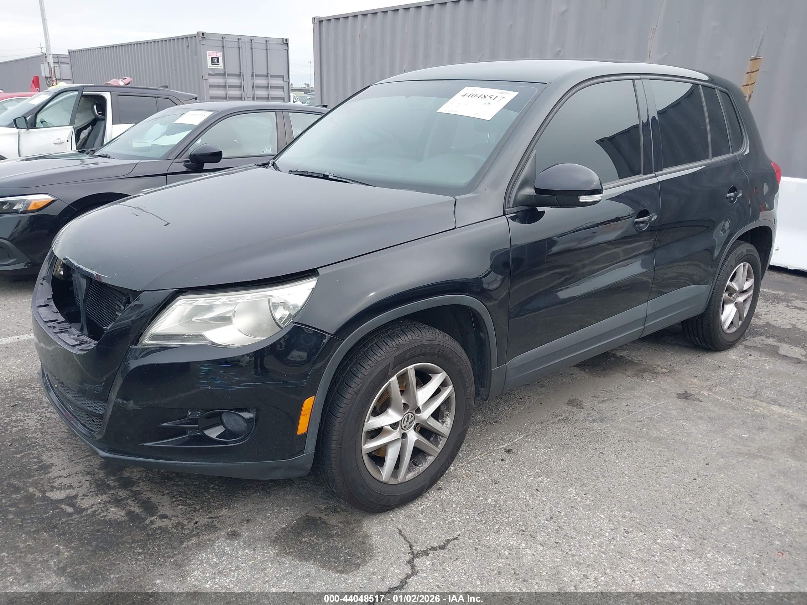 VOLKSWAGEN TIGUAN image 2