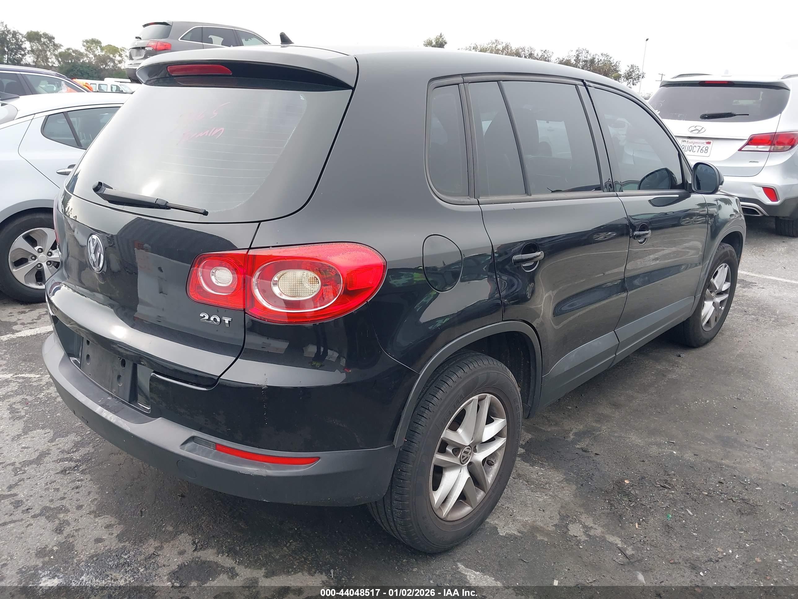 VOLKSWAGEN TIGUAN image 4