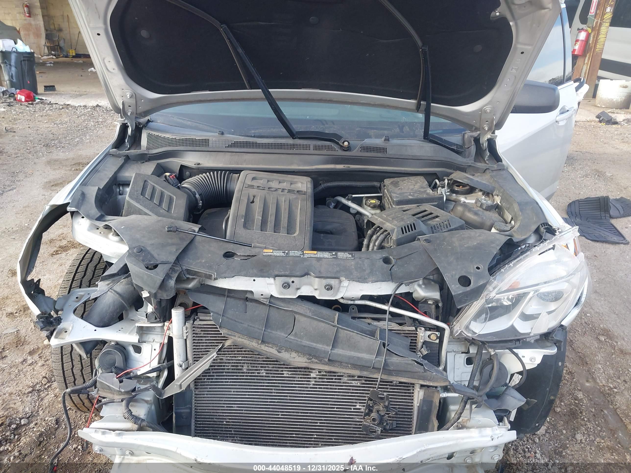 CHEVROLET EQUINOX image 10