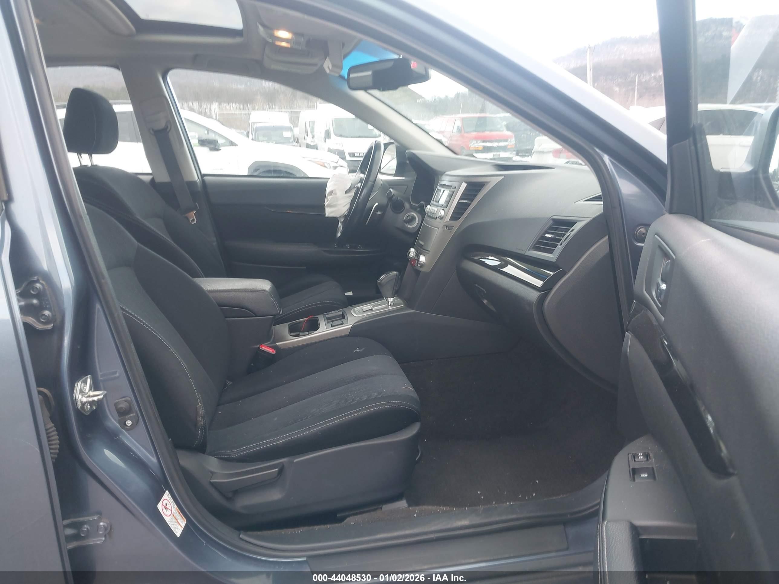 SUBARU LEGACY image 5