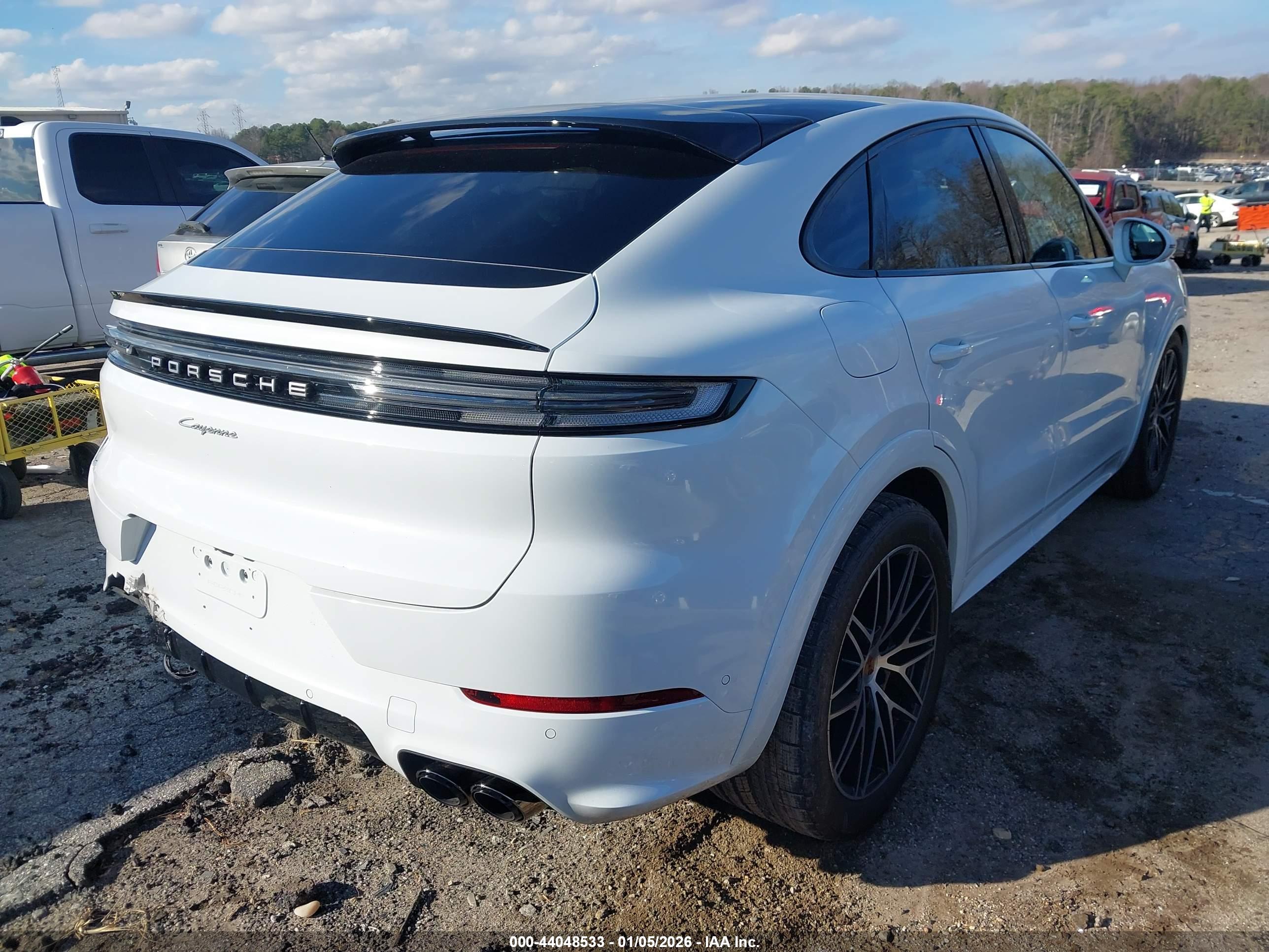 PORSCHE CAYENNE image 4