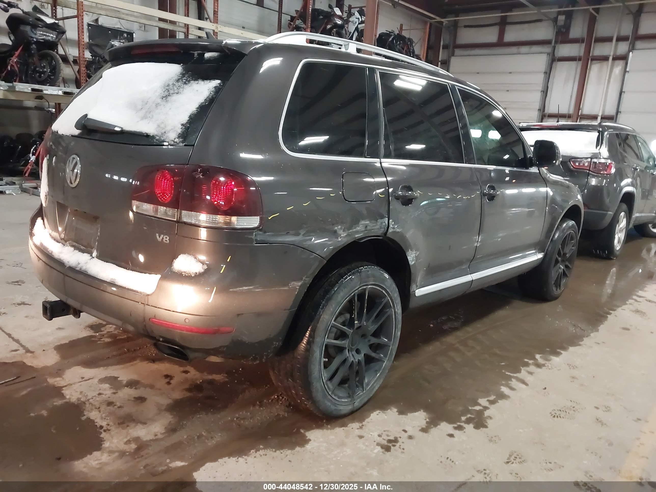 VOLKSWAGEN TOUAREG image 4