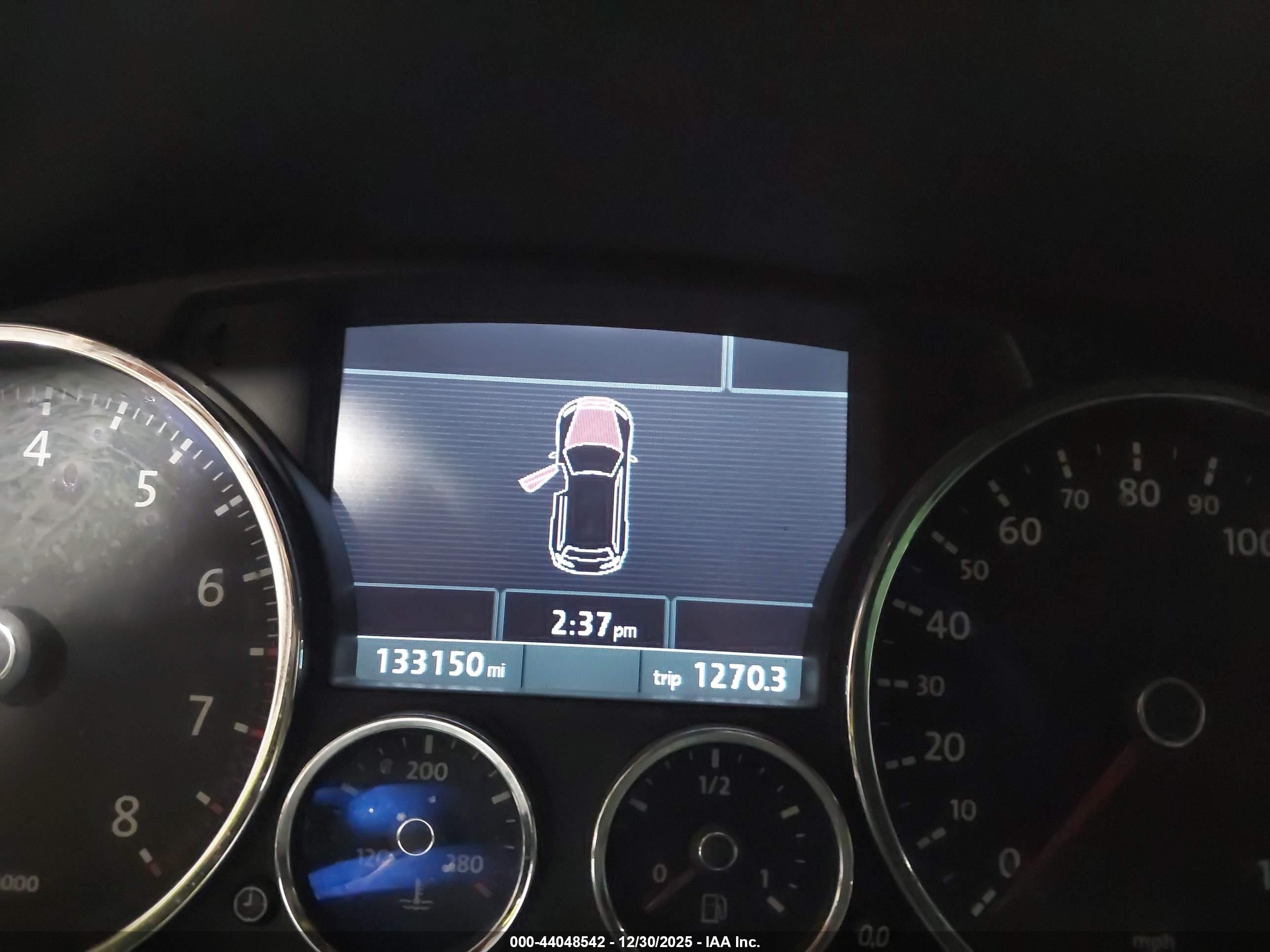 VOLKSWAGEN TOUAREG image 7