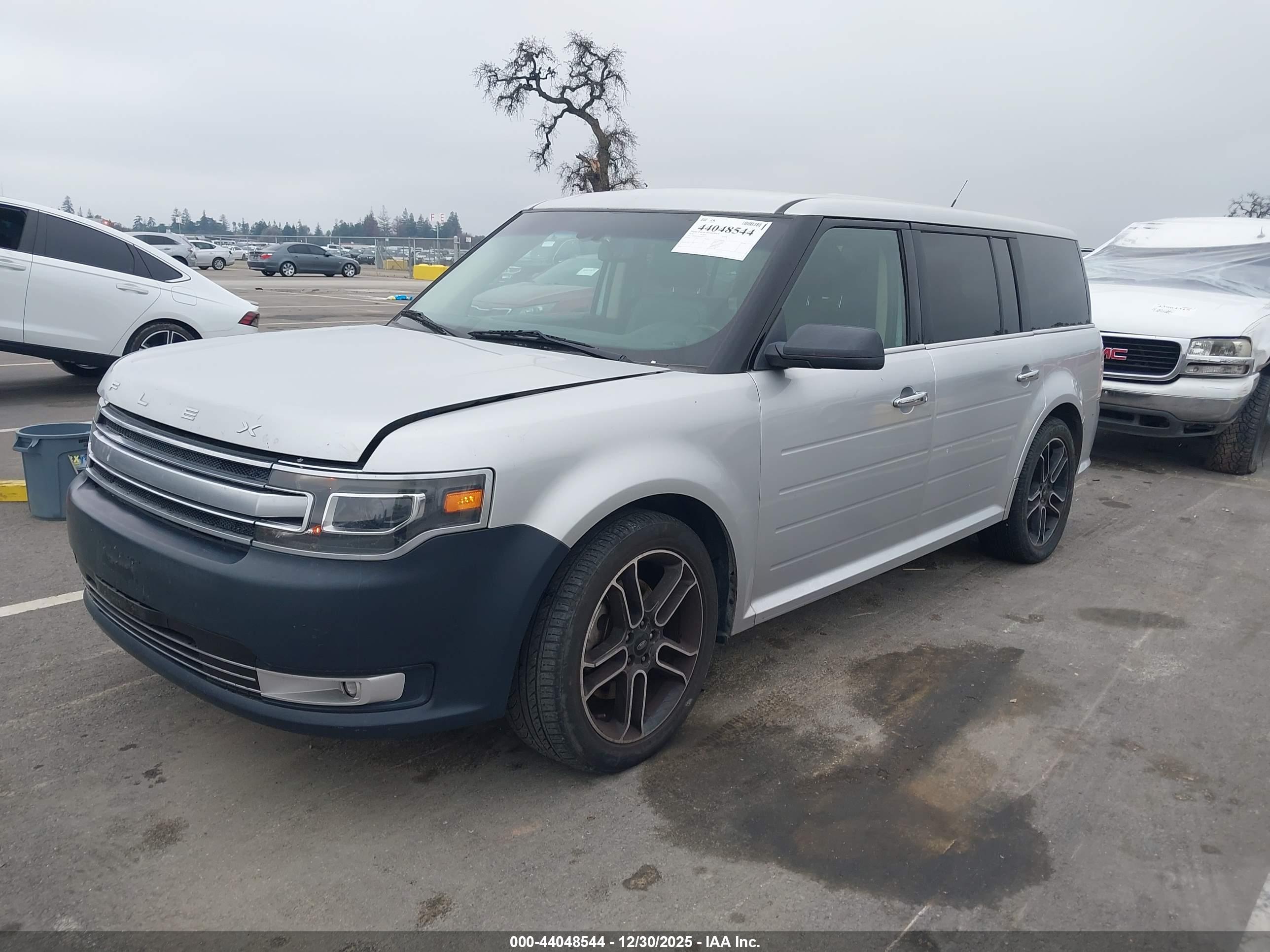 FORD FLEX image 2