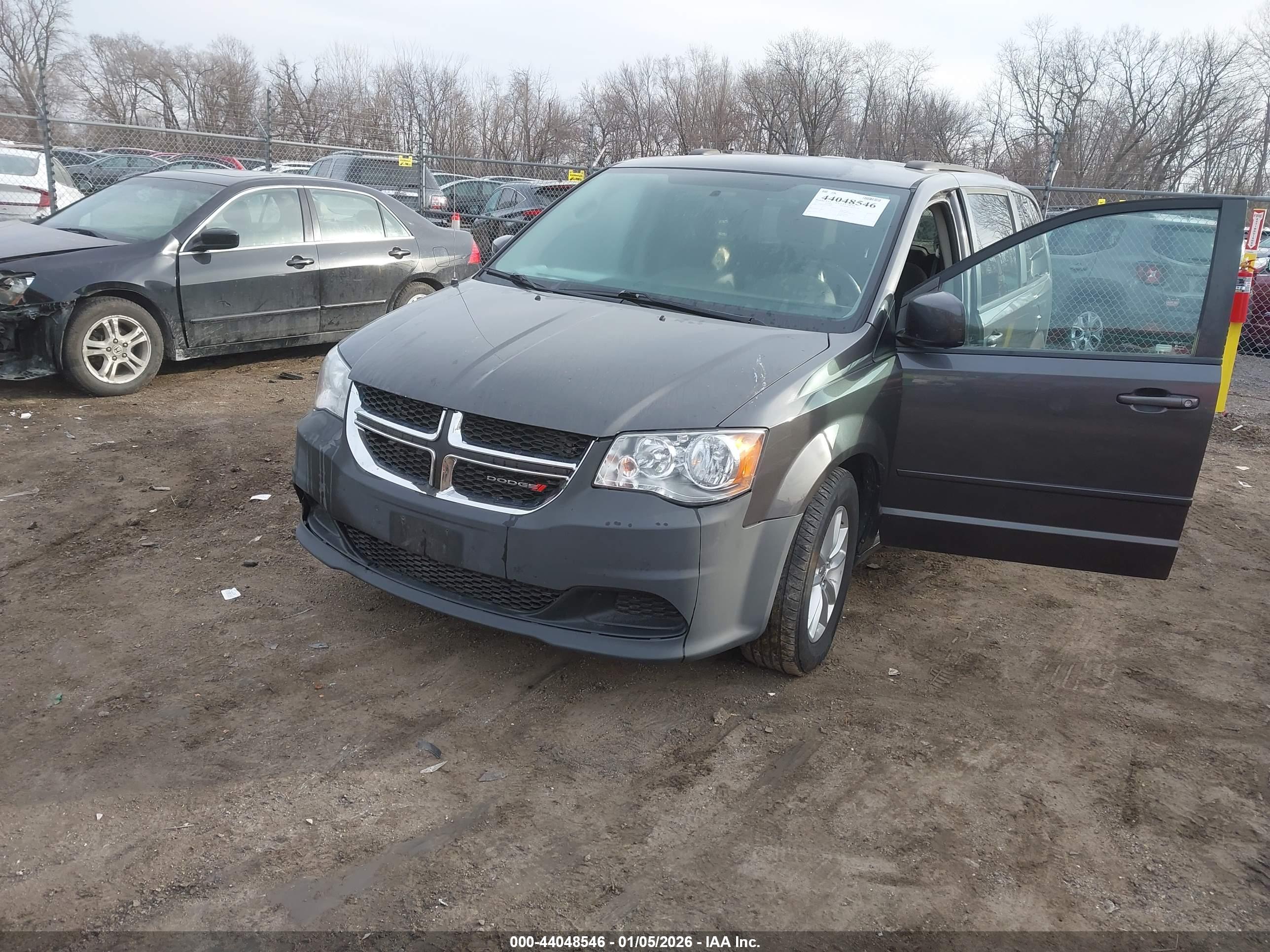 DODGE GRAND image 2
