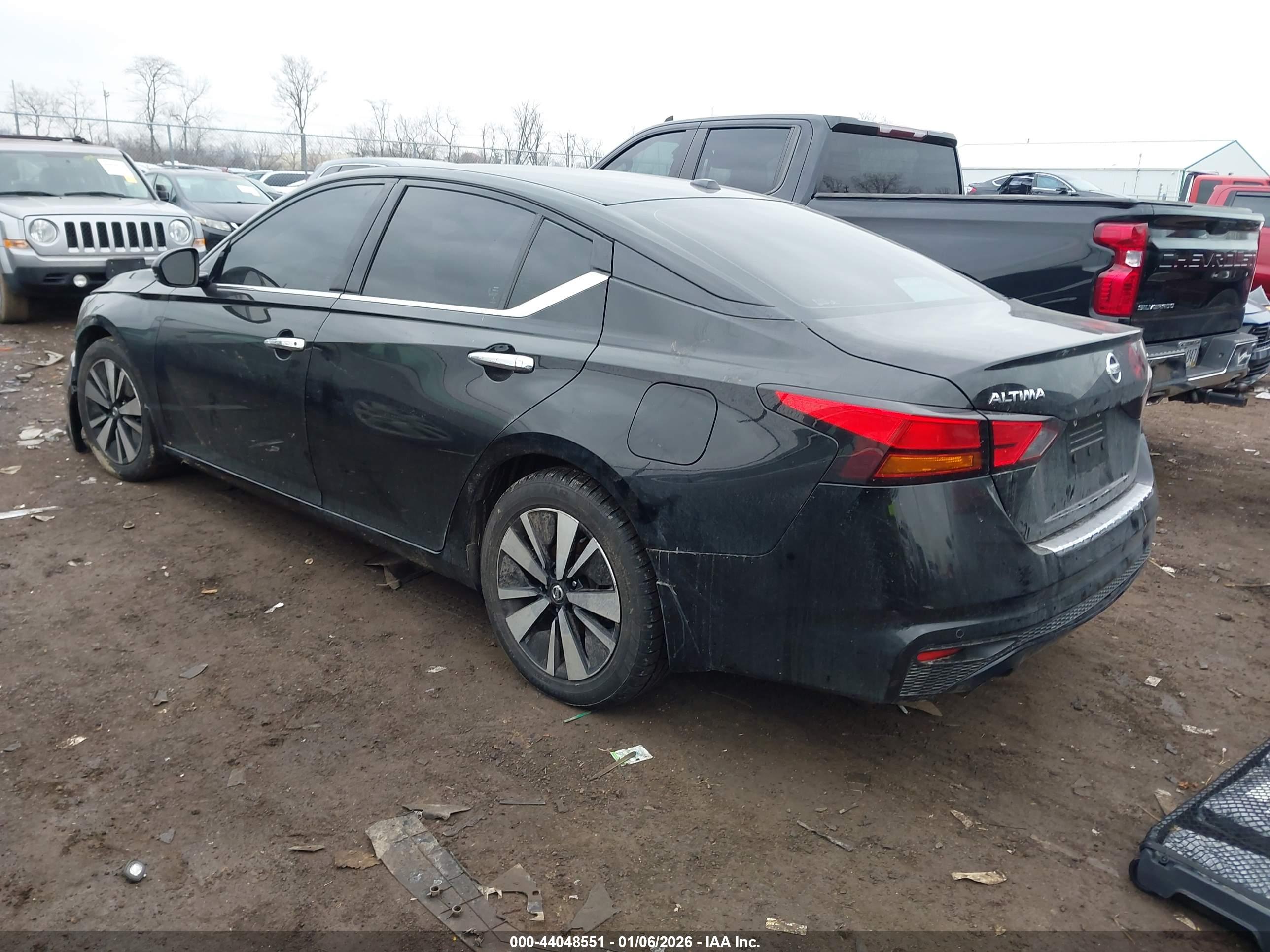 NISSAN ALTIMA image 3