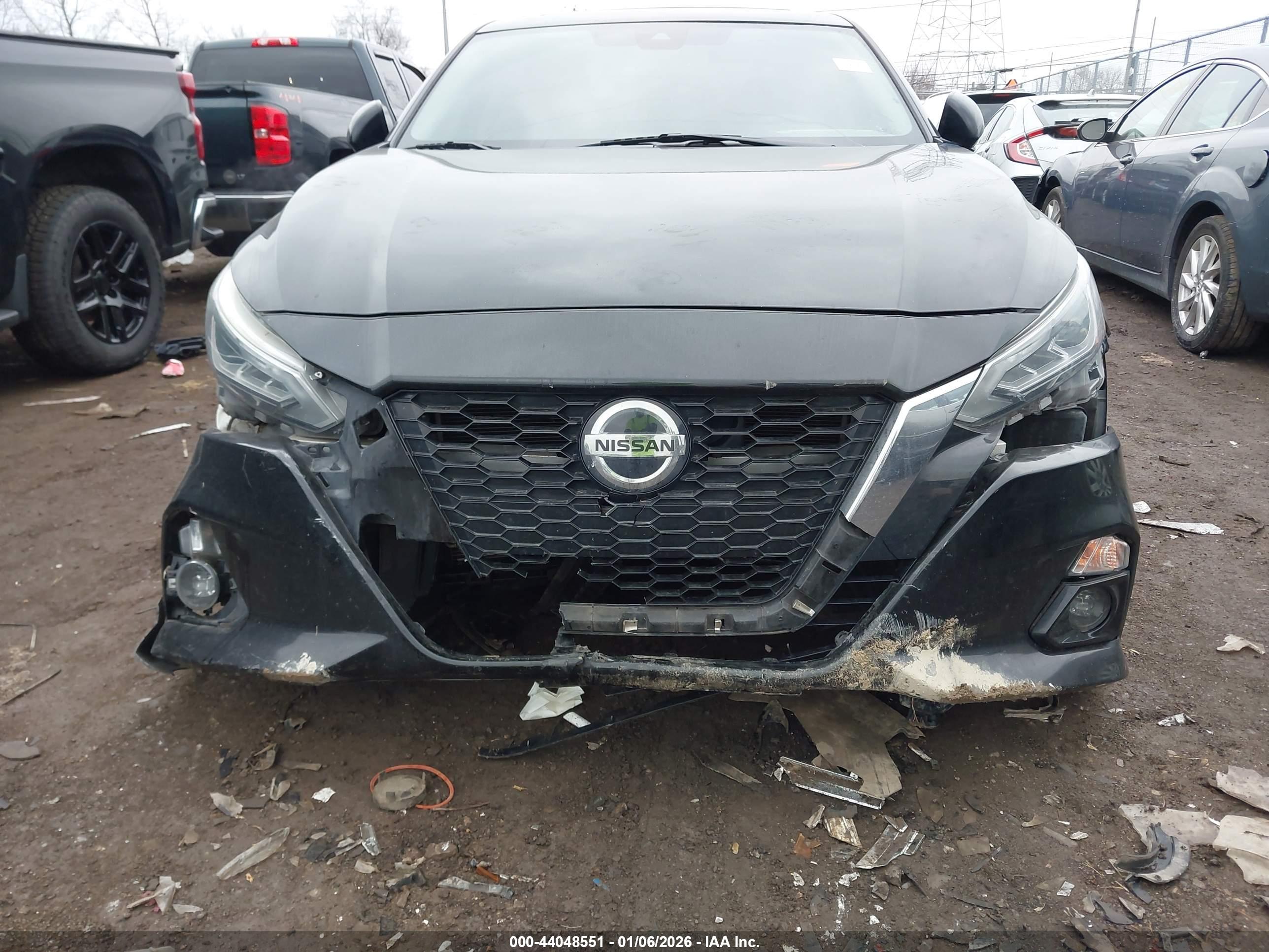 NISSAN ALTIMA image 6