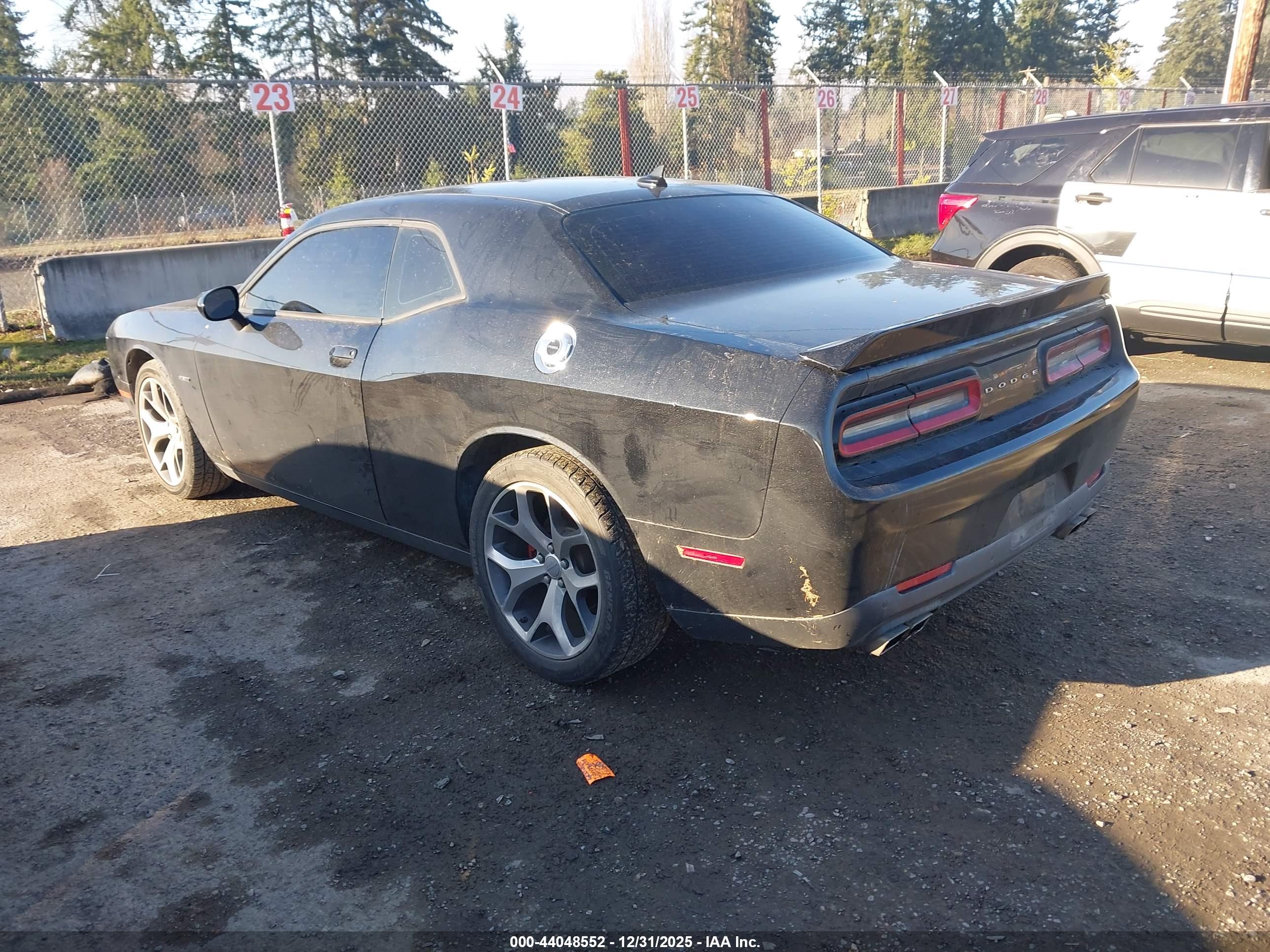 DODGE CHALLENGER image 3