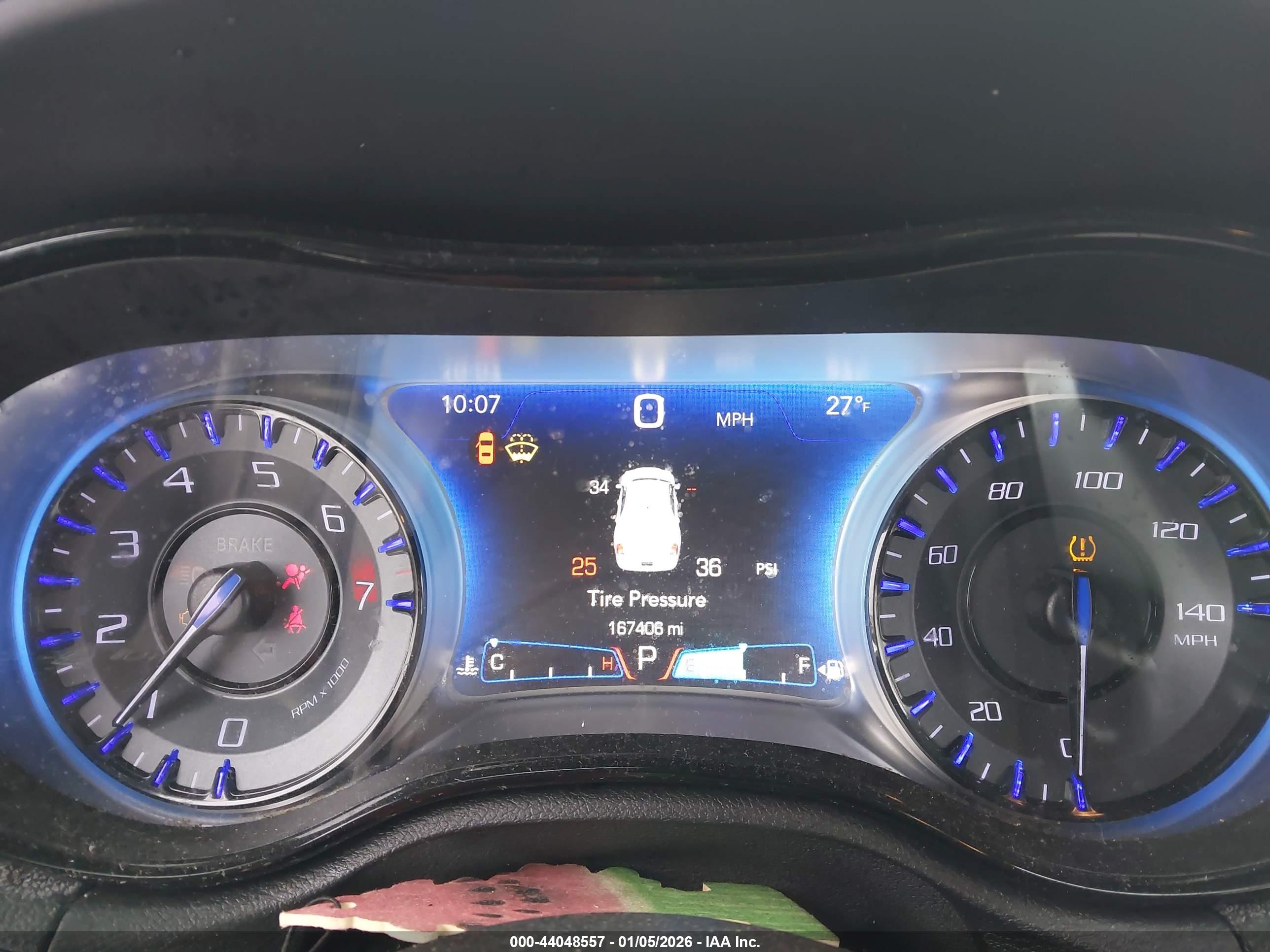 CHRYSLER 300 image 7