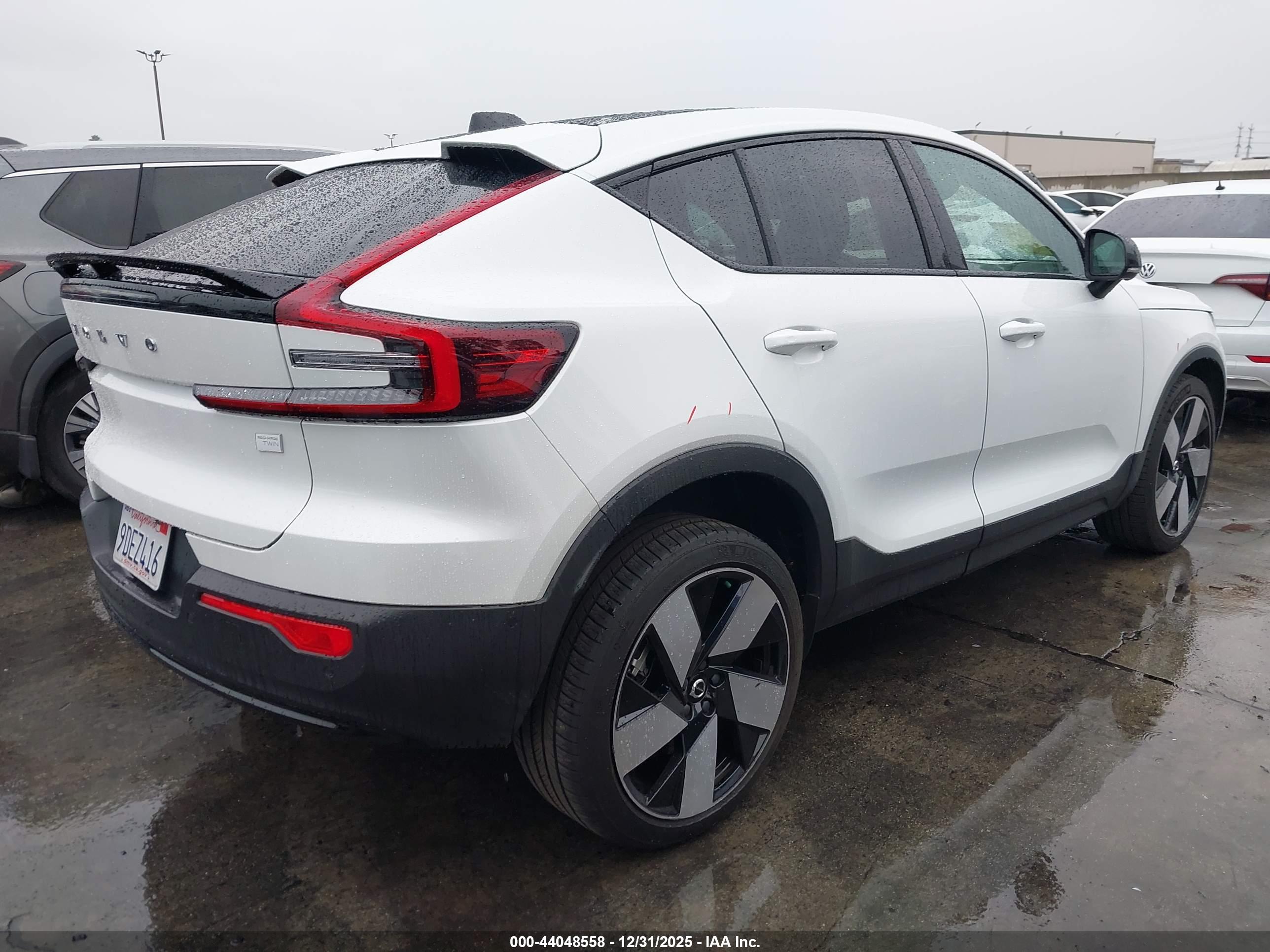 VOLVO C40 image 4