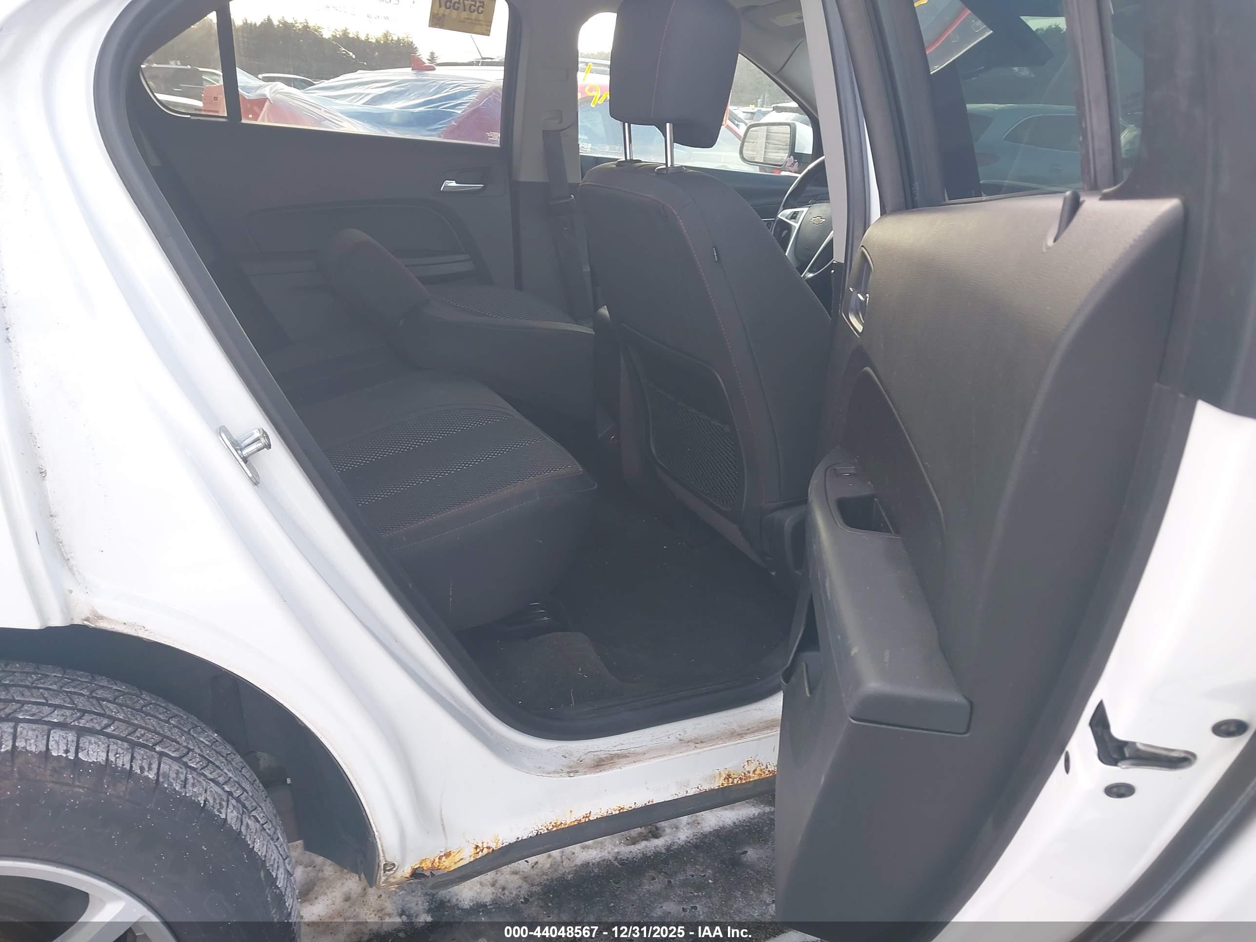 CHEVROLET EQUINOX image 8