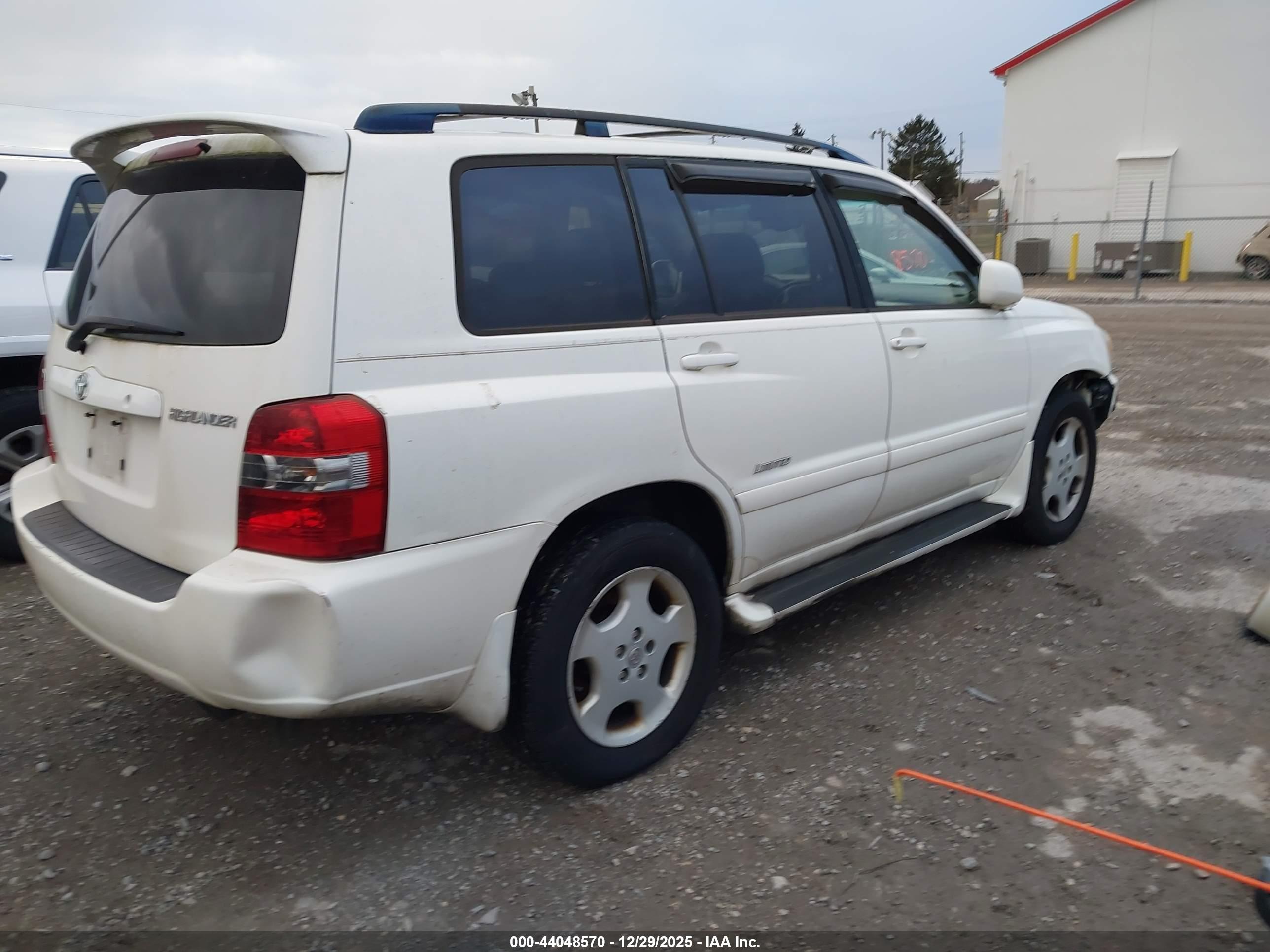 TOYOTA HIGHLANDER image 4