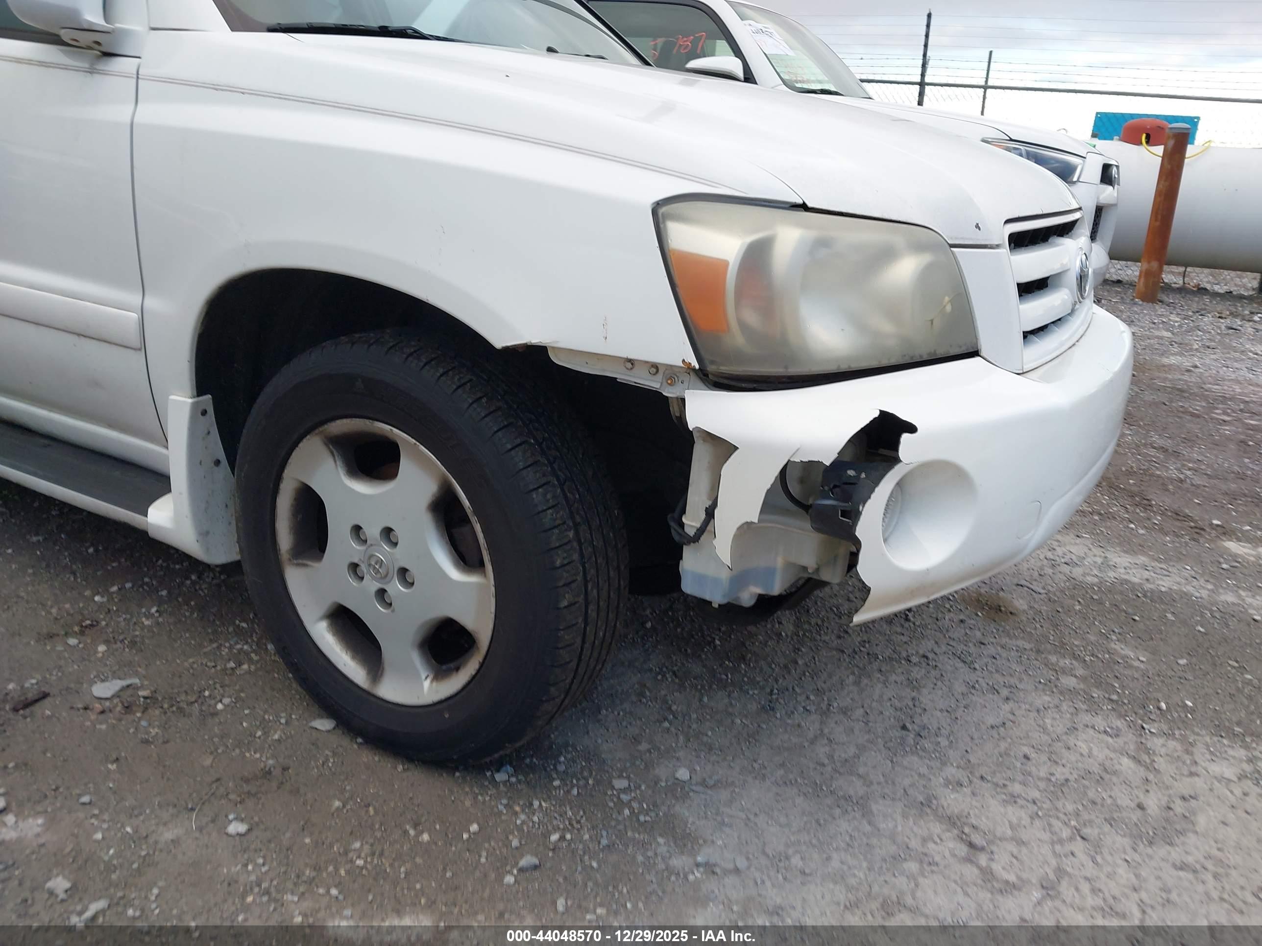 TOYOTA HIGHLANDER image 6